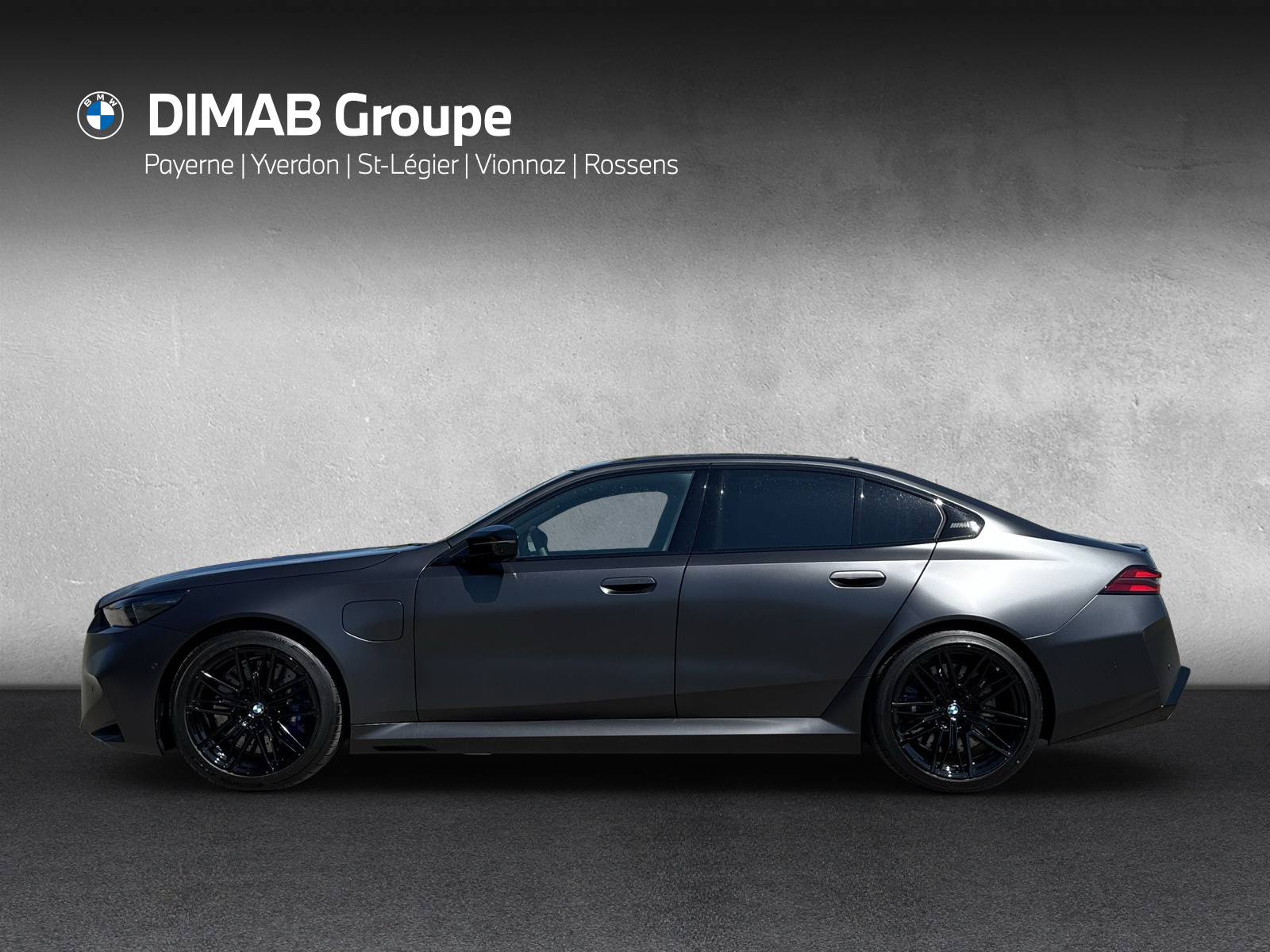 BMW M5 xDrive-showroom-element-1