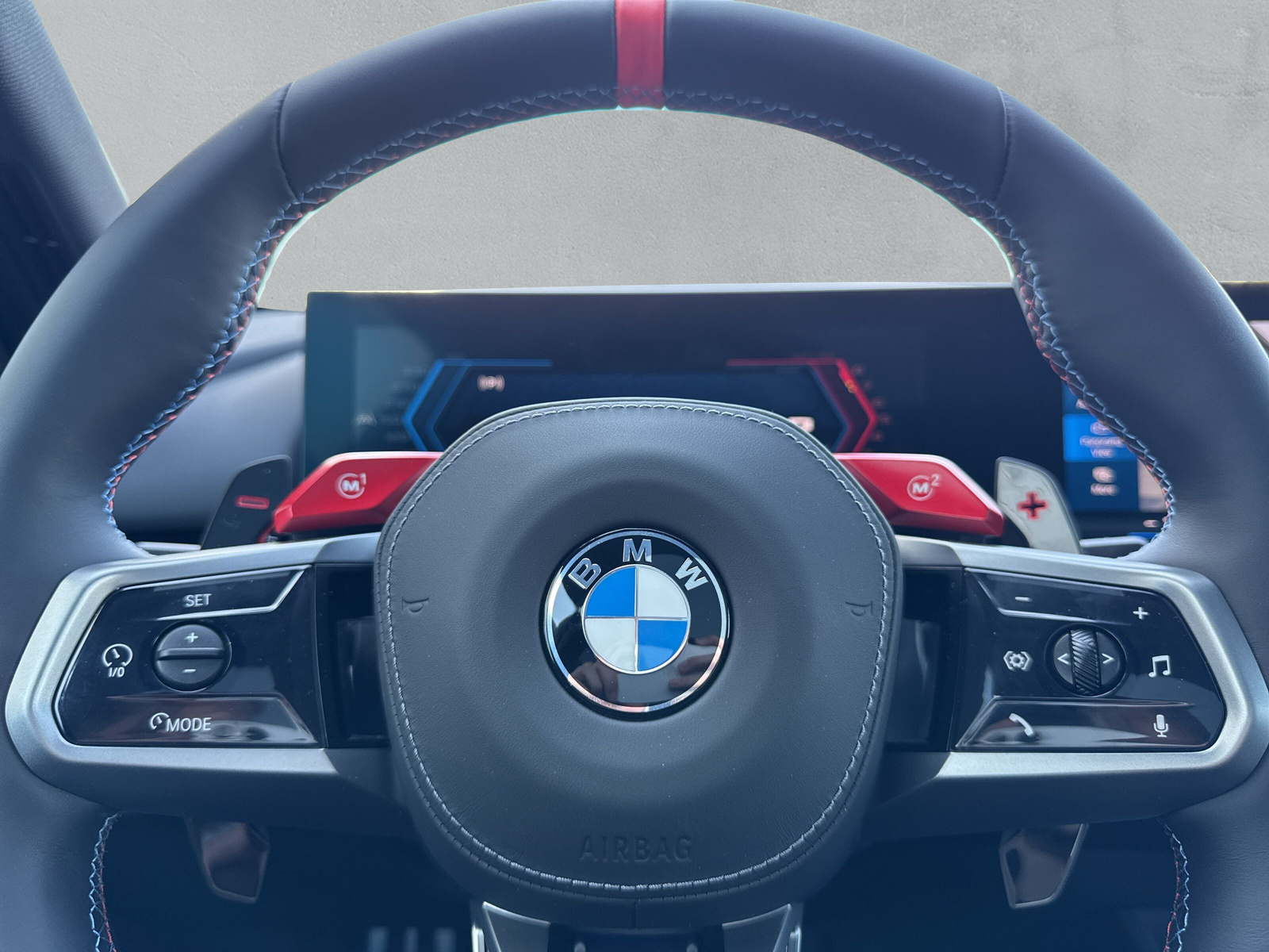 BMW M5 xDrive-image-18
