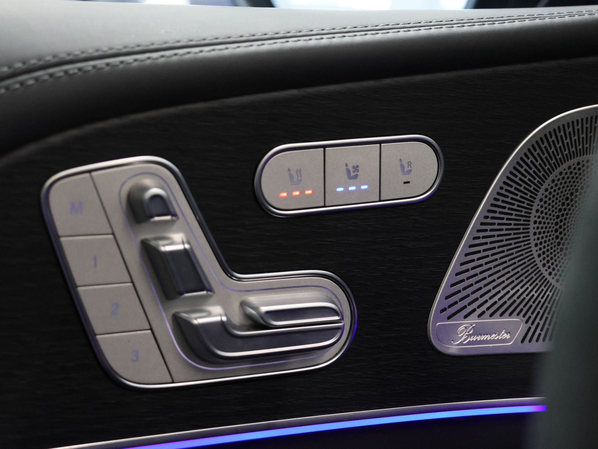 MERCEDES-BENZ GLE Coupé 63 S AMG 4Matic+ Speedshift *Head Up Display* *Sitzheizung / Lüftung* *Mercedes Benz MSI Garantie Plus*-image-38