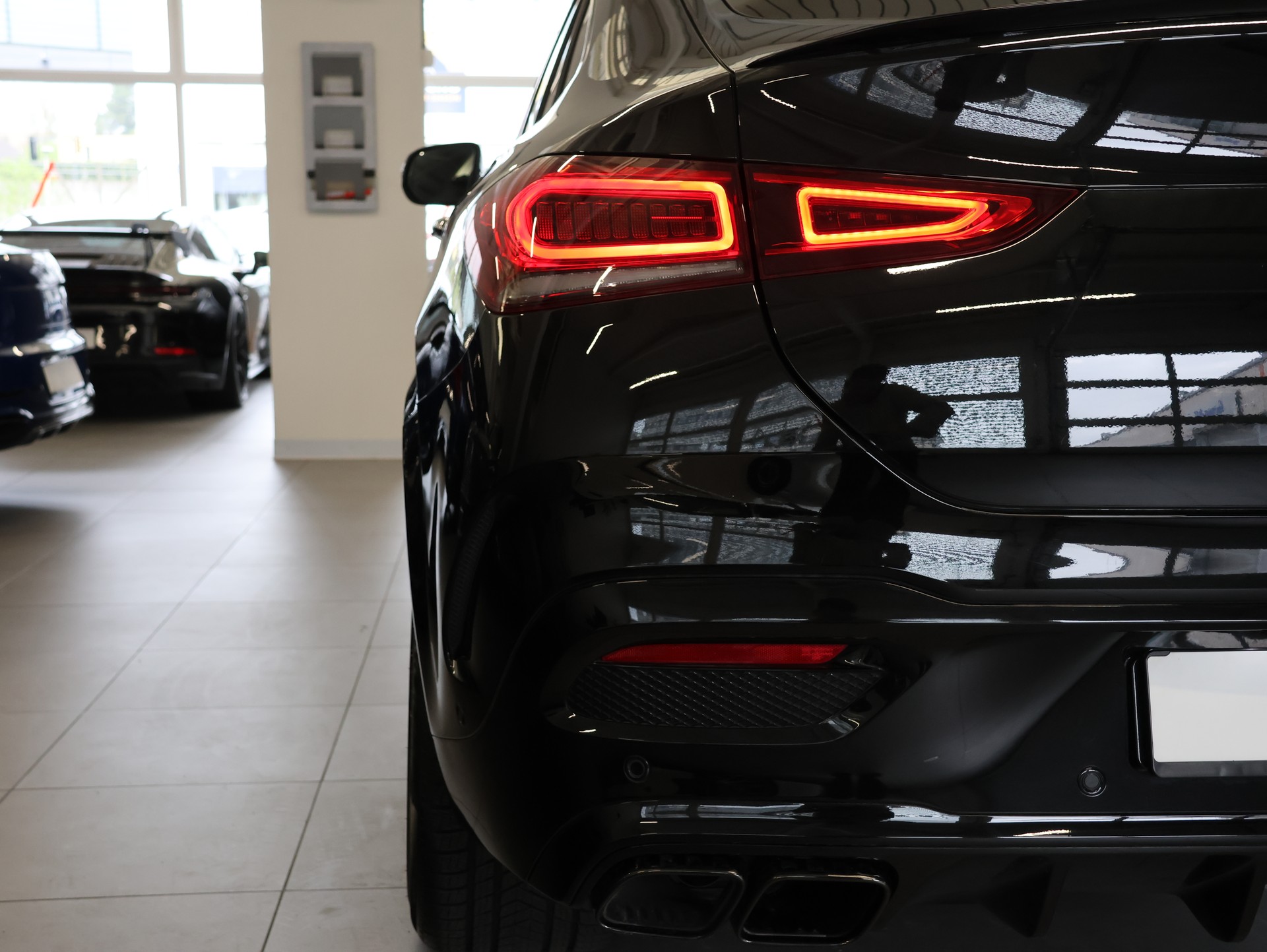MERCEDES-BENZ GLE Coupé 63 S AMG 4Matic+ Speedshift *Head Up Display* *Sitzheizung / Lüftung* *Mercedes Benz MSI Garantie Plus*-image-11