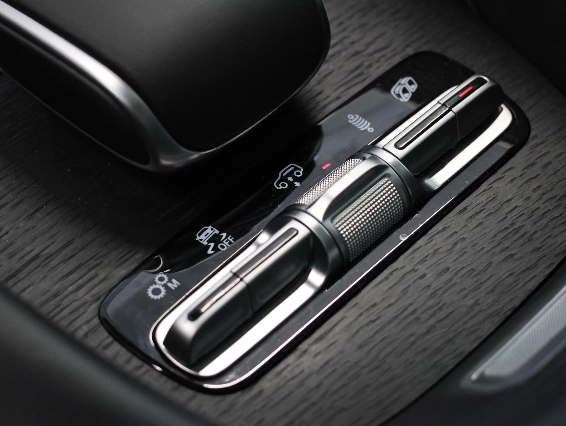 MERCEDES-BENZ GLE Coupé 63 S AMG 4Matic+ Speedshift *Head Up Display* *Sitzheizung / Lüftung* *Mercedes Benz MSI Garantie Plus*-image-34