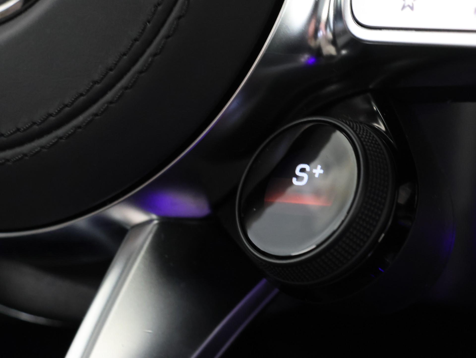 MERCEDES-BENZ GLE Coupé 63 S AMG 4Matic+ Speedshift *Head Up Display* *Sitzheizung / Lüftung* *Mercedes Benz MSI Garantie Plus*-image-28
