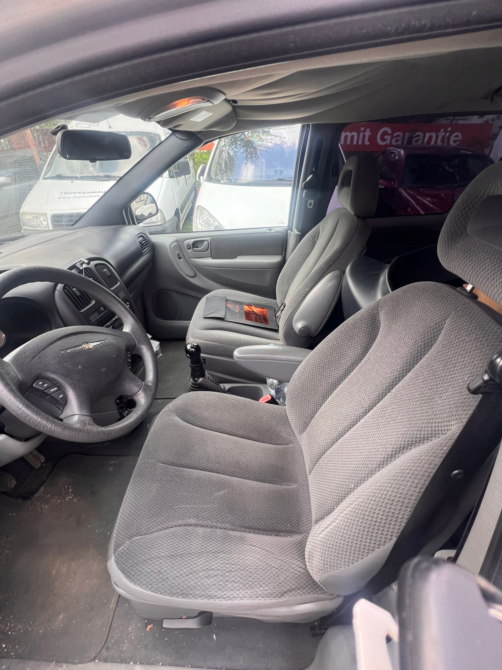 CHRYSLER Voyager 2.5 CRD SE-image-7