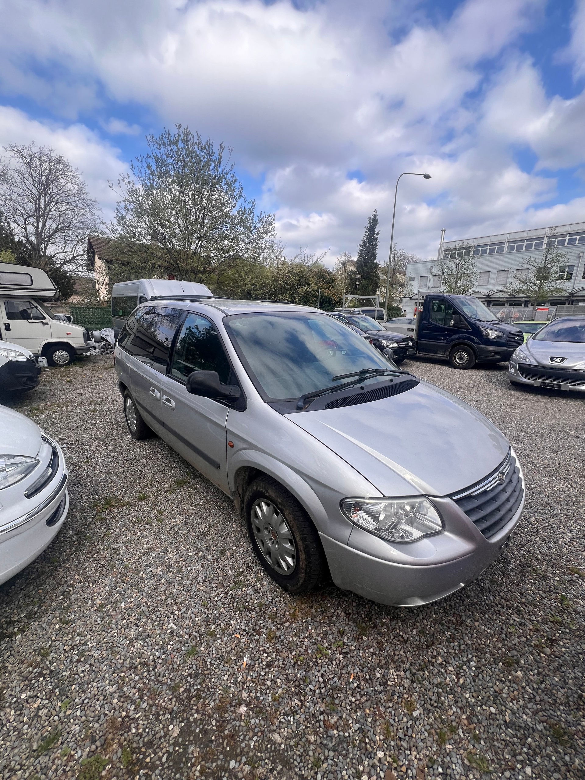 CHRYSLER Voyager 2.5 CRD SE-showroom-element-2