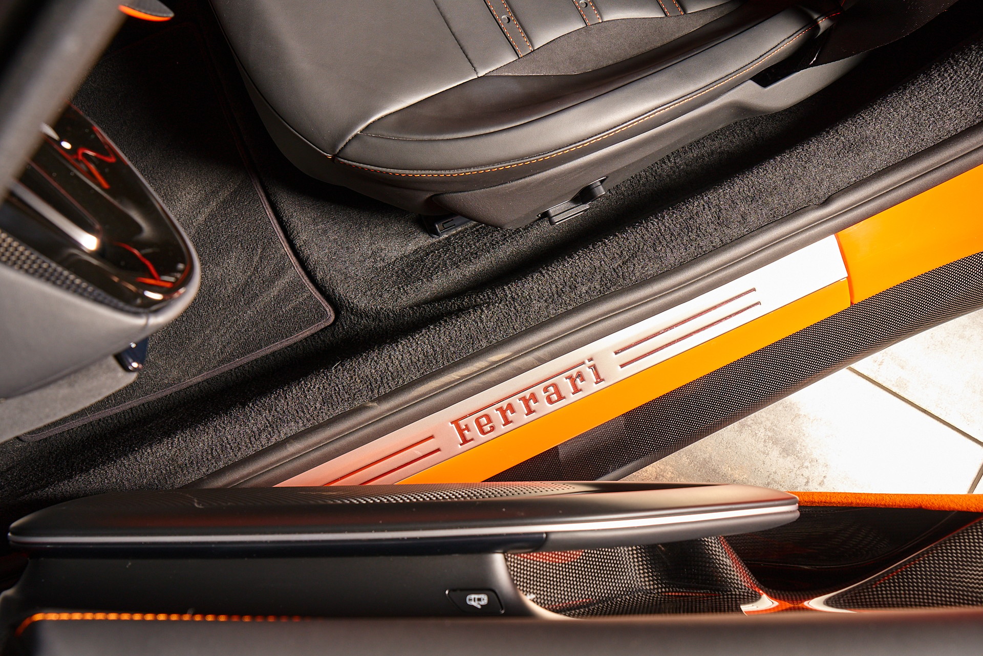 FERRARI 12 Cilindri Spider-image-12