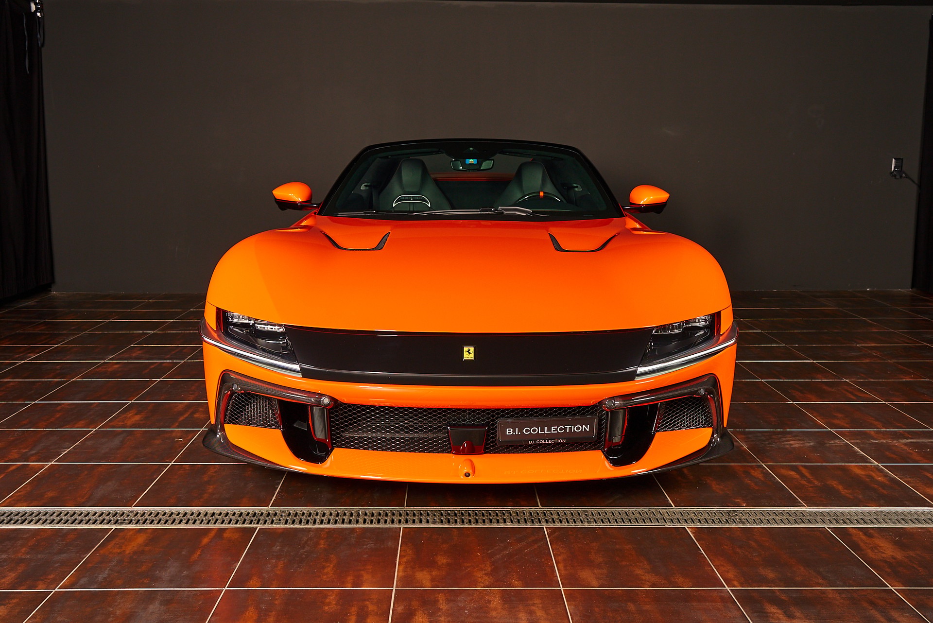 FERRARI 12 Cilindri Spider-image-4