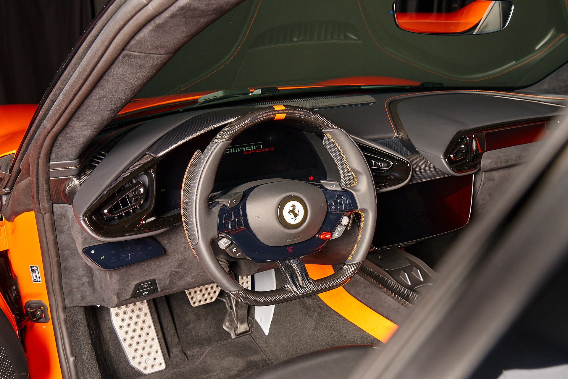 FERRARI 12 Cilindri Spider-image-11
