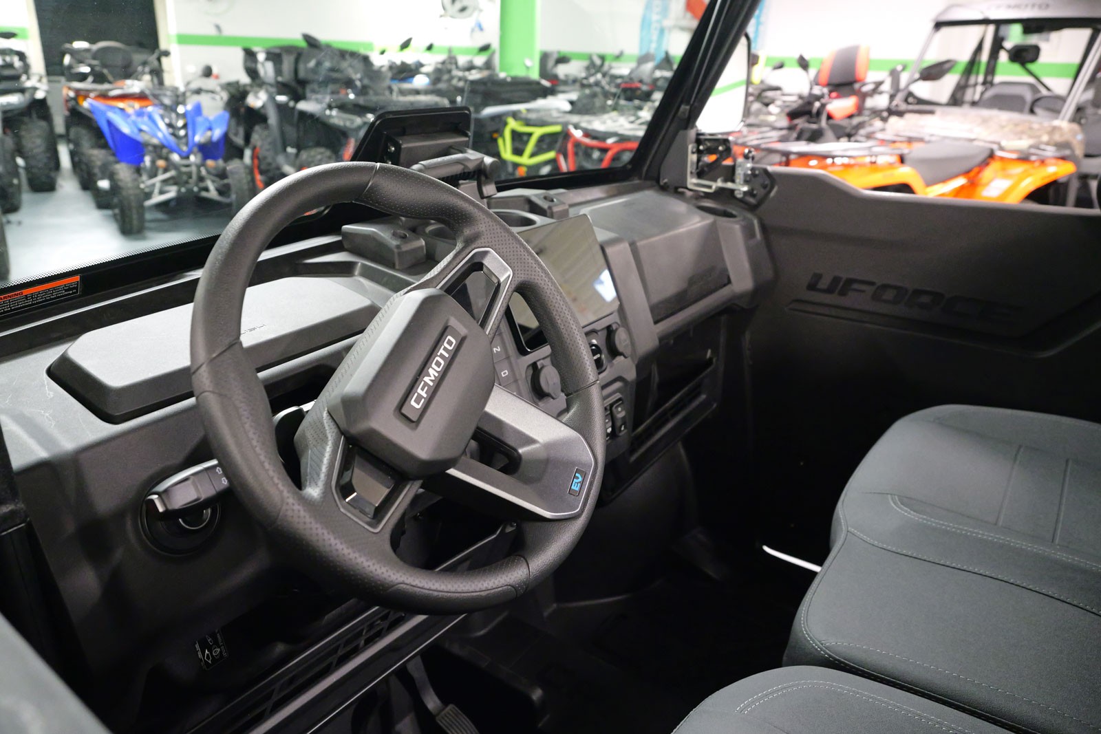 CF MOTO UFORCE U6 EV-image-7