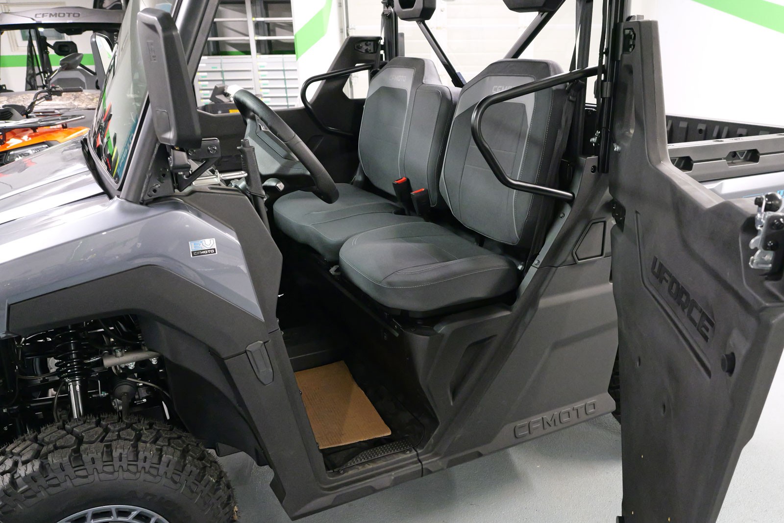 CF MOTO UFORCE U6 EV-image-8