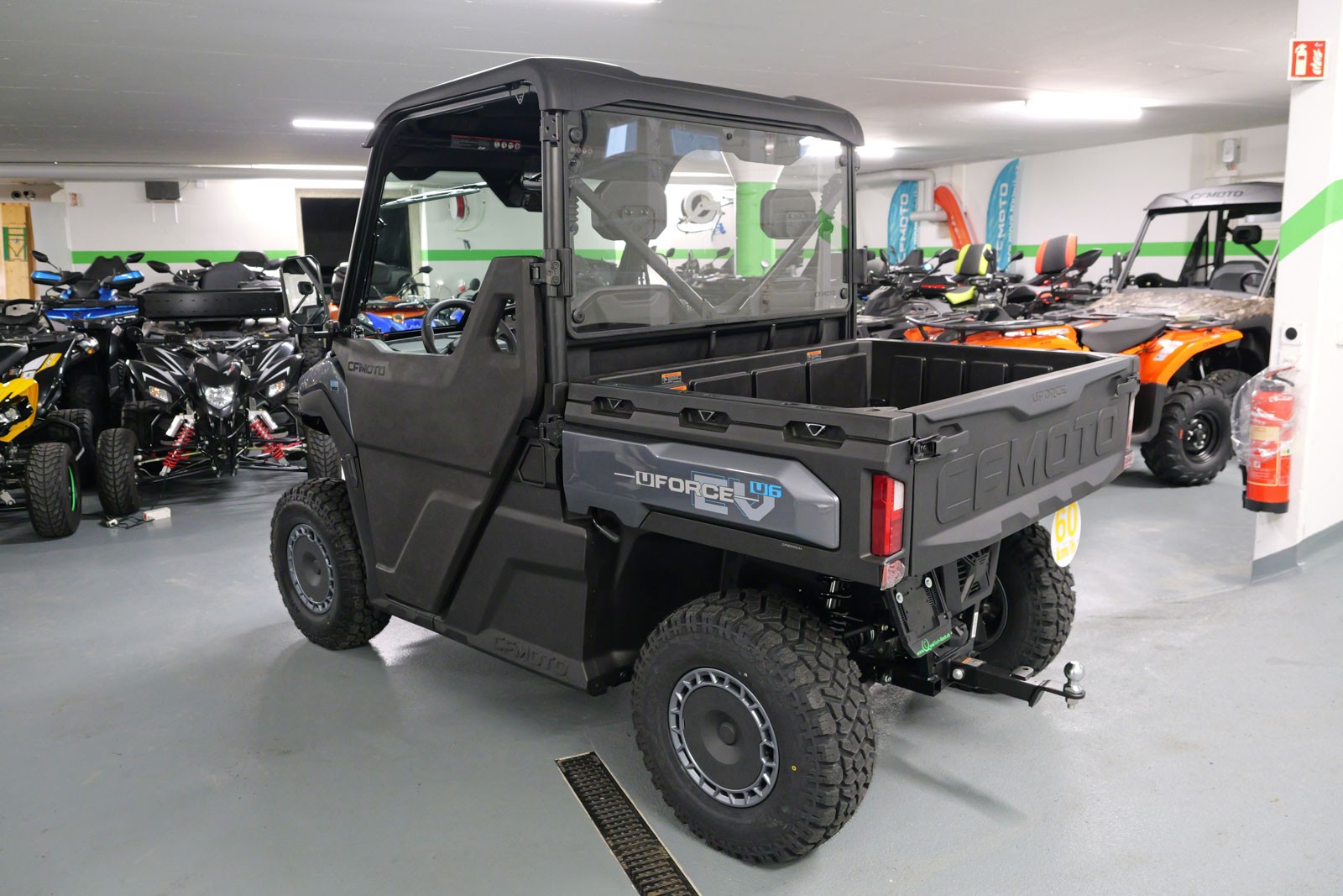 CF MOTO UFORCE U6 EV-image-4