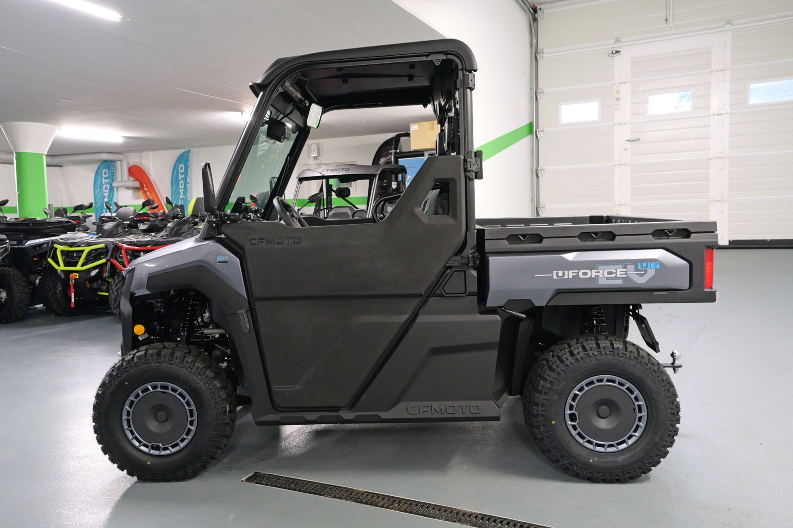 CF MOTO UFORCE U6 EV-image-3