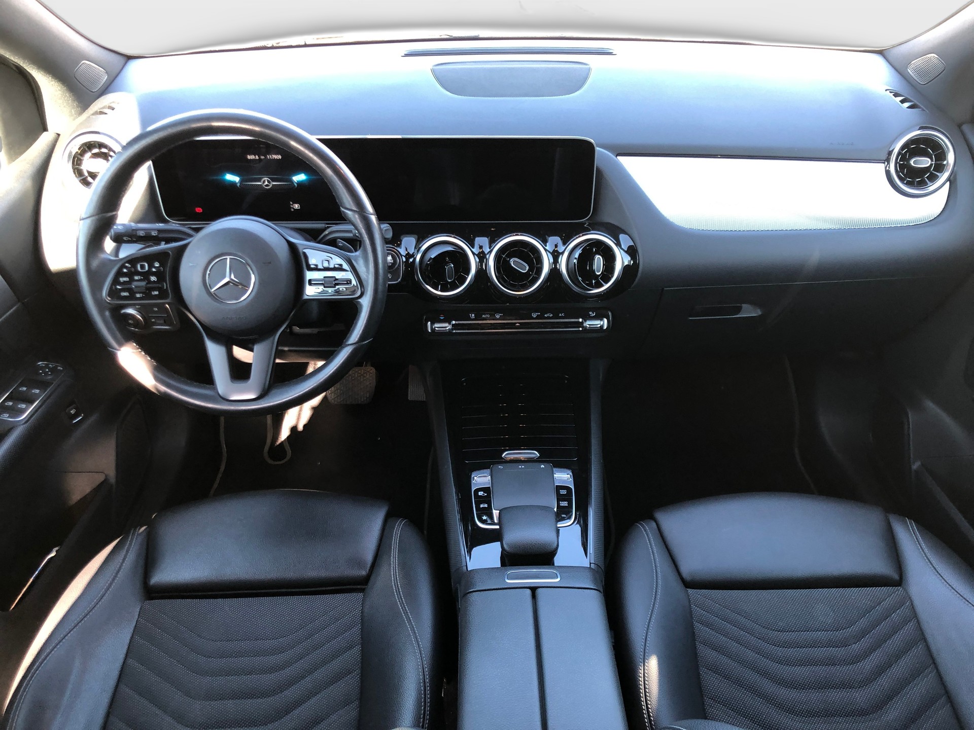 MERCEDES-BENZ B 180 7G-DCT-image-9