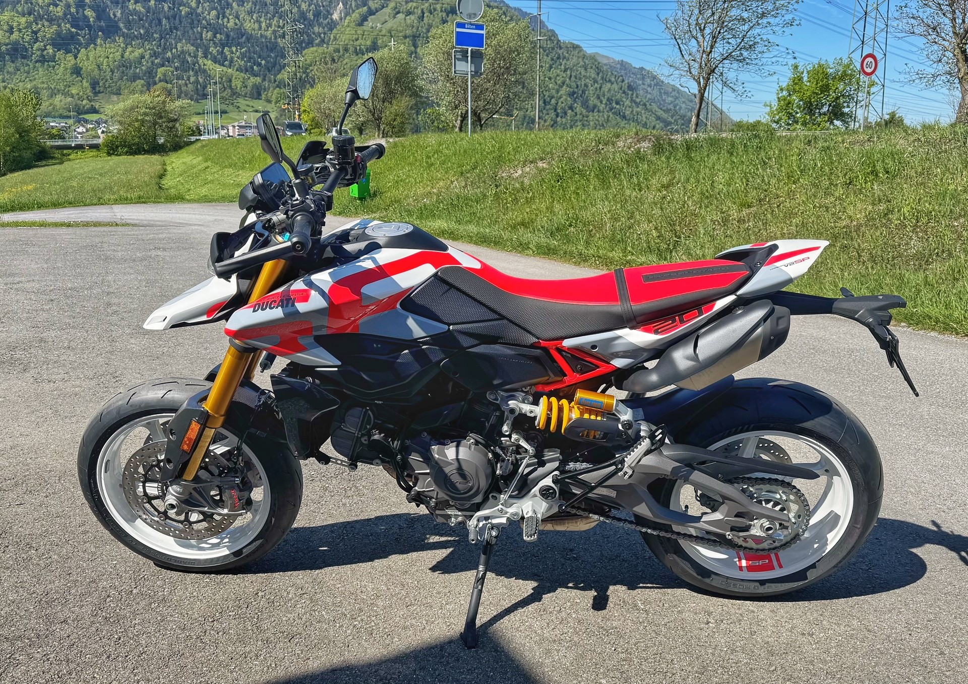 DUCATI Hypermotard V2 SP (35kW)-image-1