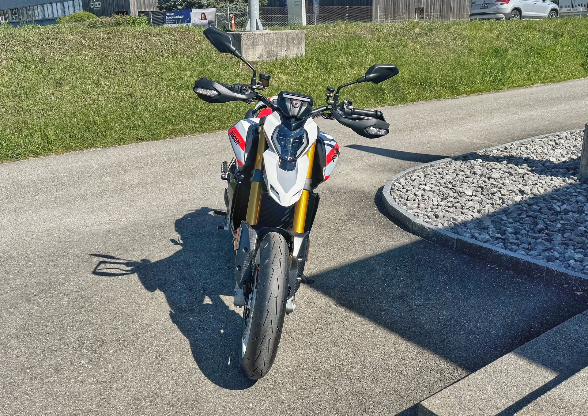 DUCATI Hypermotard V2 SP (35kW)-image-2