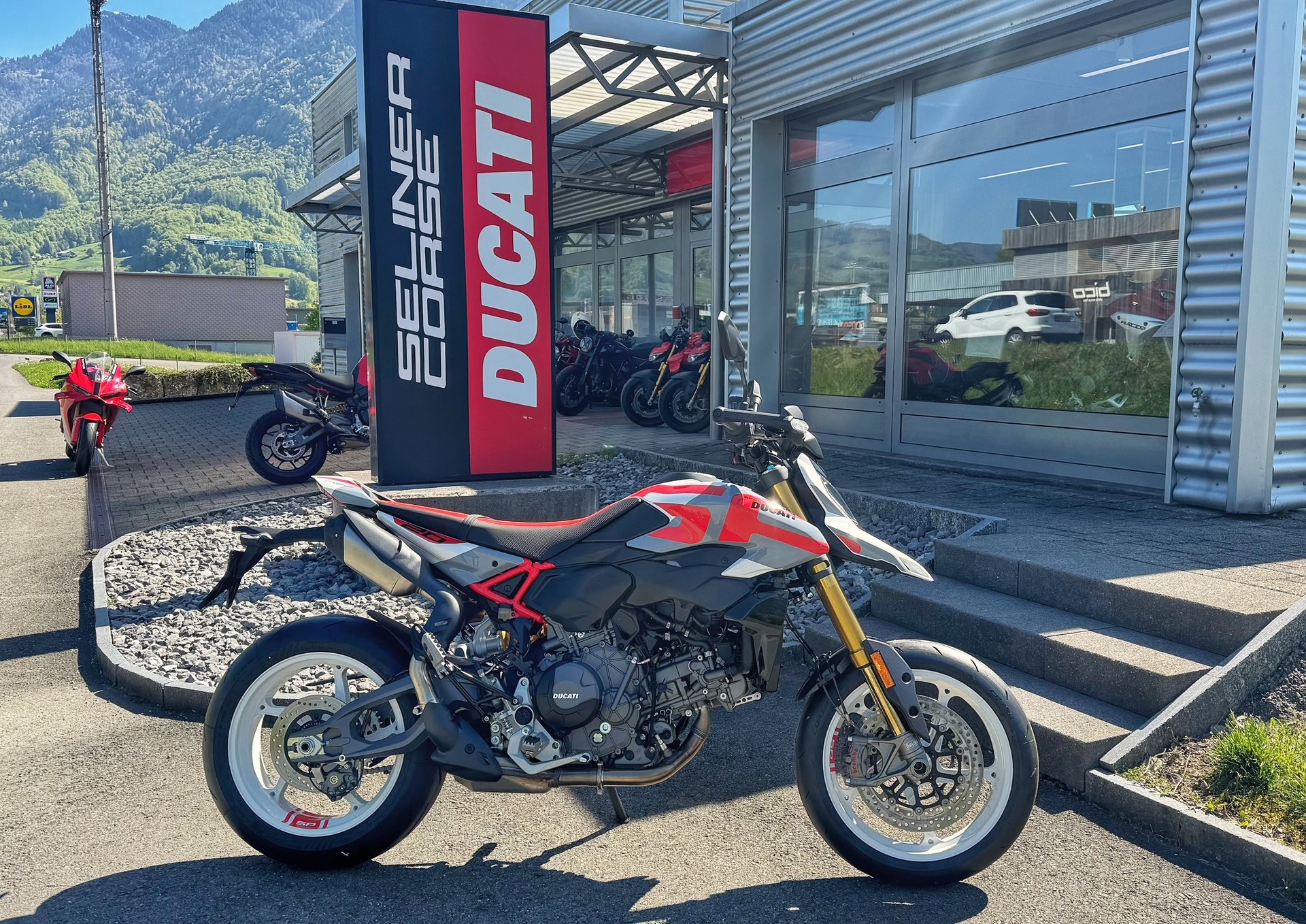 DUCATI Hypermotard V2 SP (35kW)-image-3