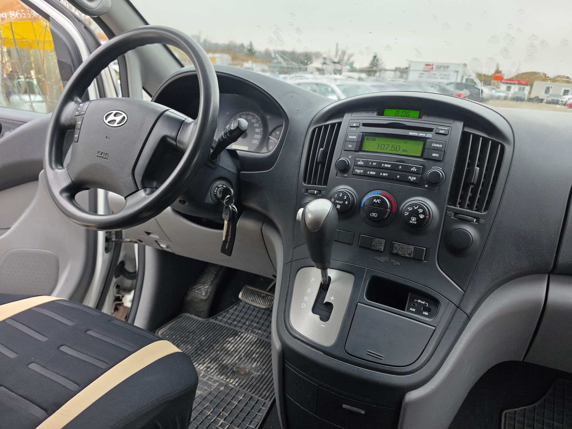 HYUNDAI H-1 Cargo 2.5 CRDi / Automat / Frisch ab MFK / Frisch ab Service / Garantie / 8-fach / Kostenlos Lieferung-image-12