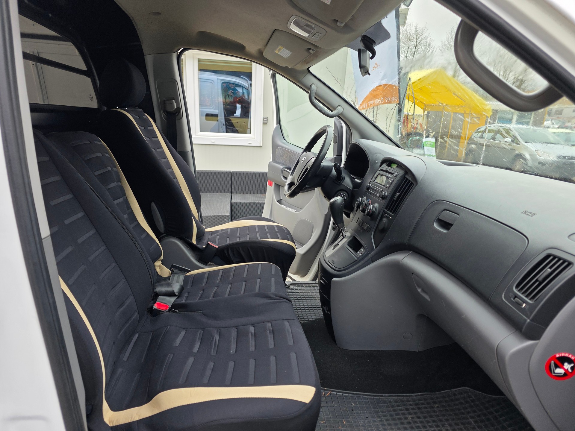 HYUNDAI H-1 Cargo 2.5 CRDi / Automat / Frisch ab MFK / Frisch ab Service / Garantie / 8-fach / Kostenlos Lieferung-image-10