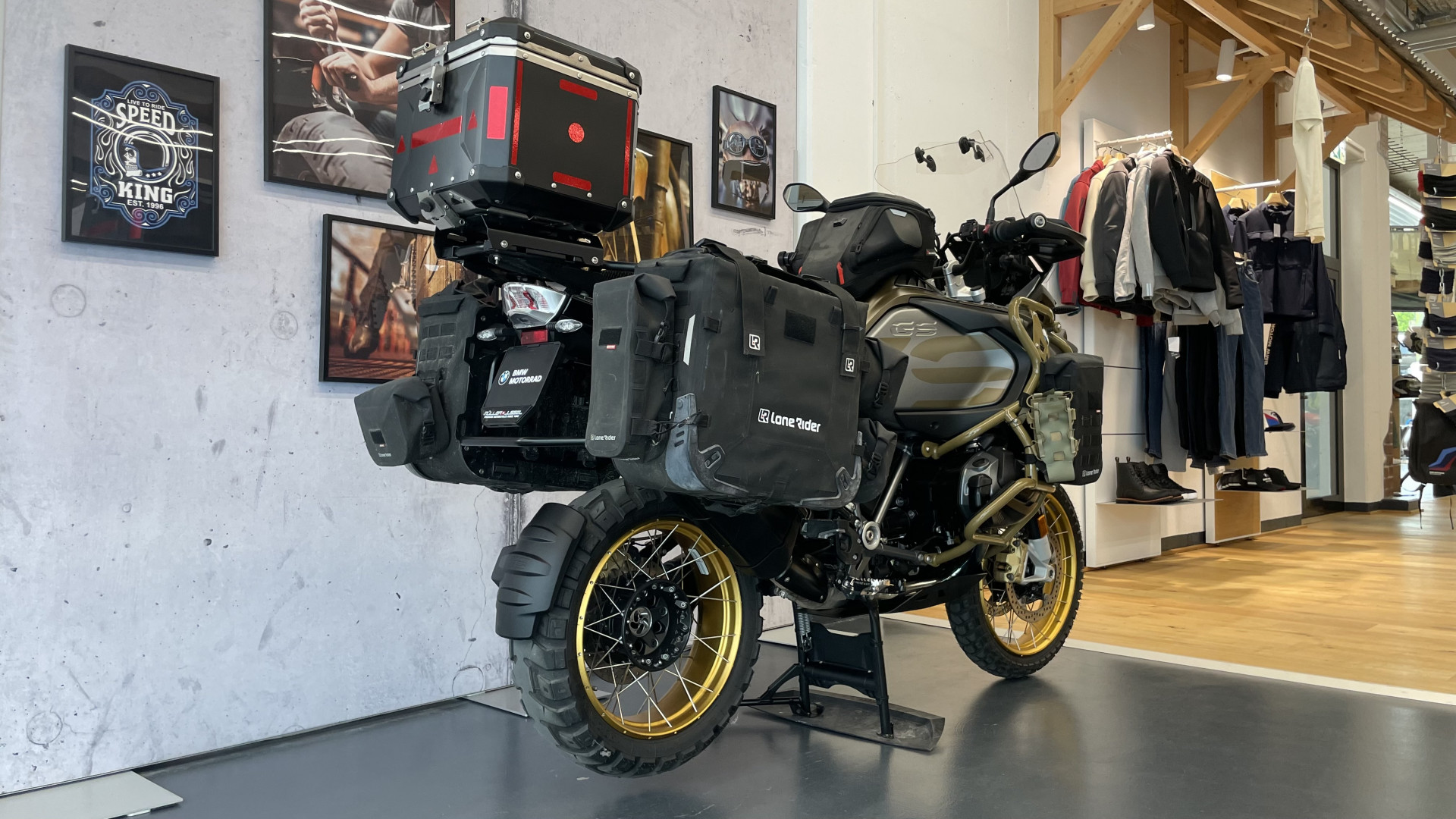 BMW R 1250 GS Adventure Exclusive Kunden Auftrag!! Kein Eintausch möglich!!-showroom-element-2
