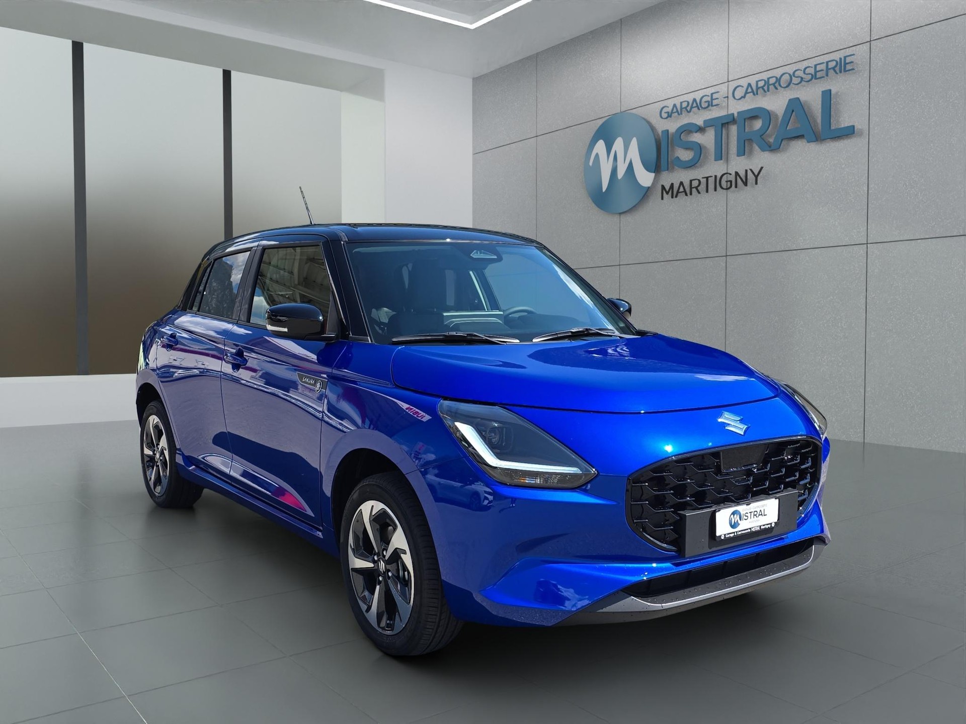 SUZUKI Swift 1.2 Sakura Top Hybrid 4x4-image-6