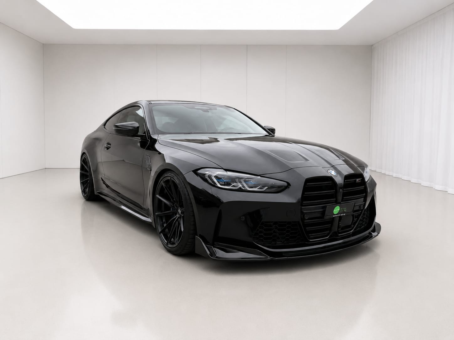 BMW M4 Coupé Competition-showroom-element-1