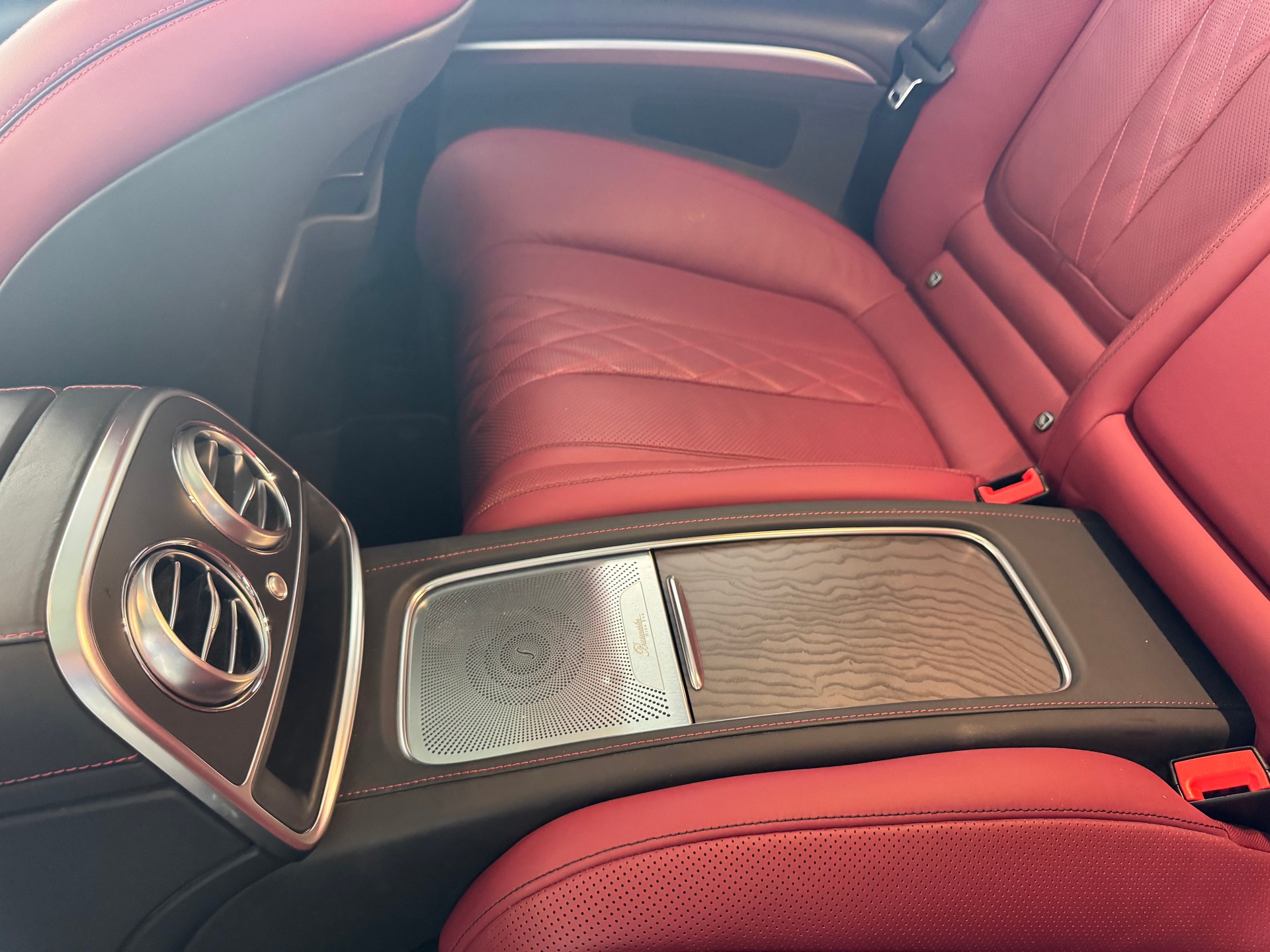MERCEDES-BENZ S 560 4Matic 9G-Tronic-image-18