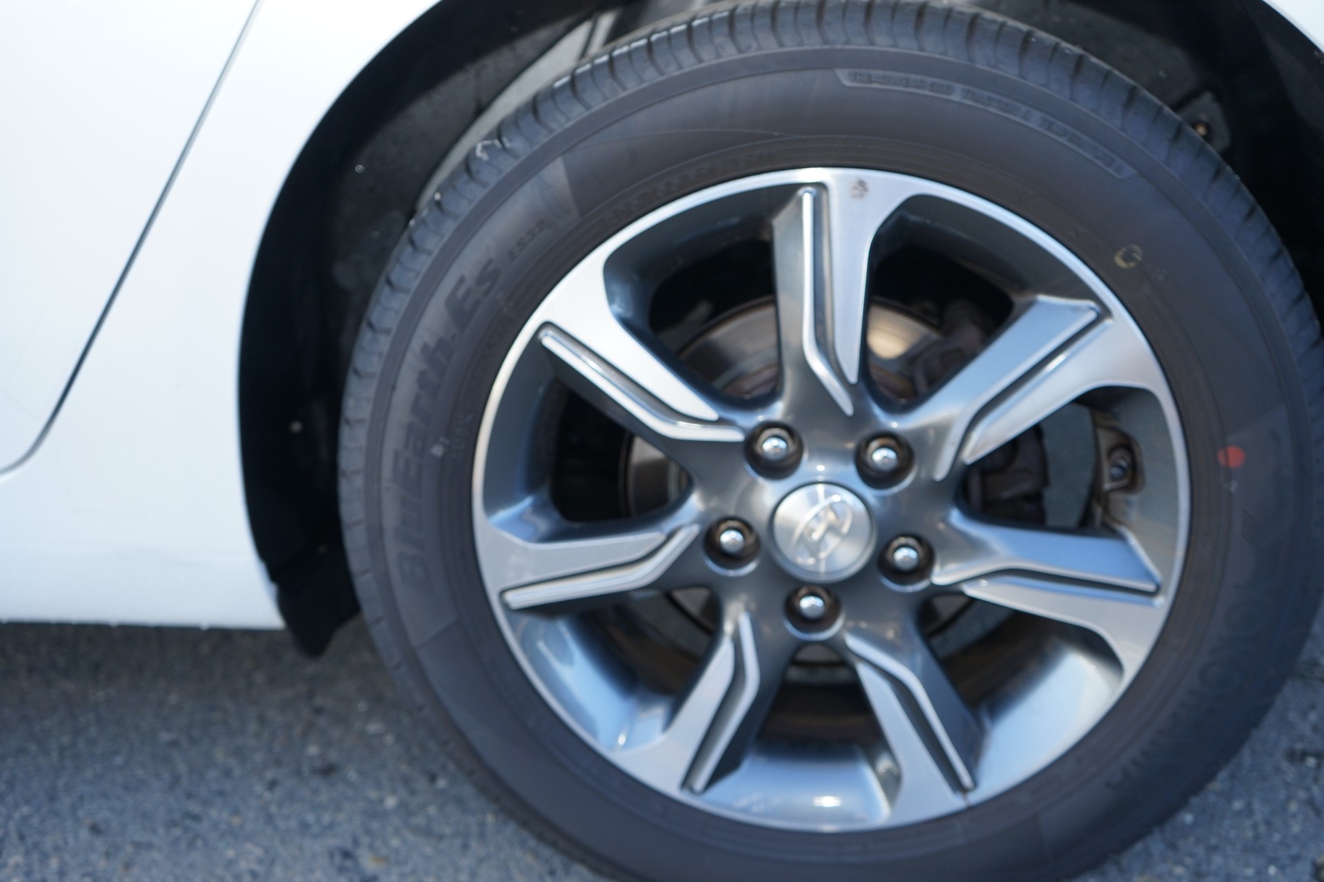 HYUNDAI iX20 1.6 Amplia Automatic-image-8