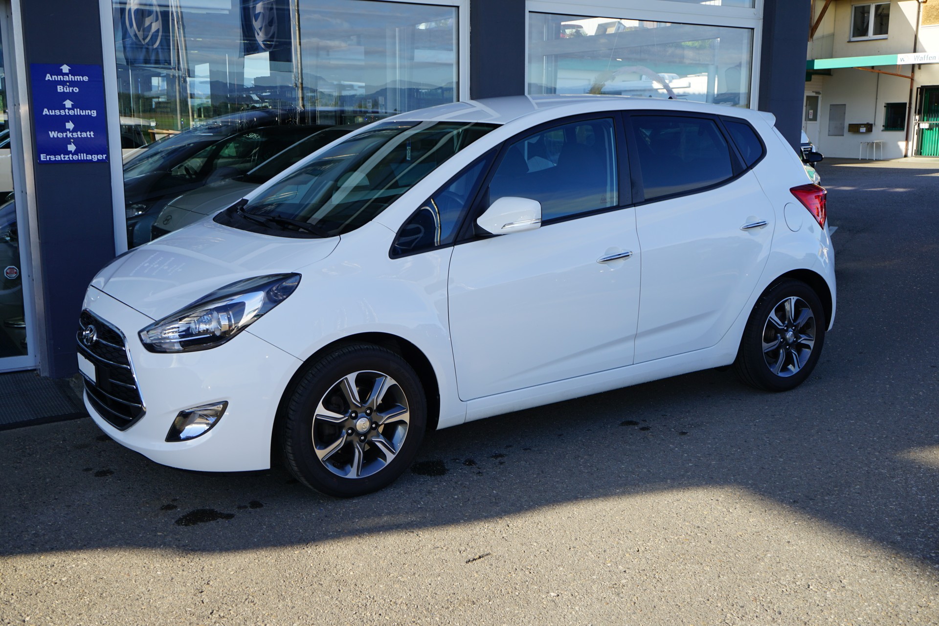 HYUNDAI iX20 1.6 Amplia Automatic