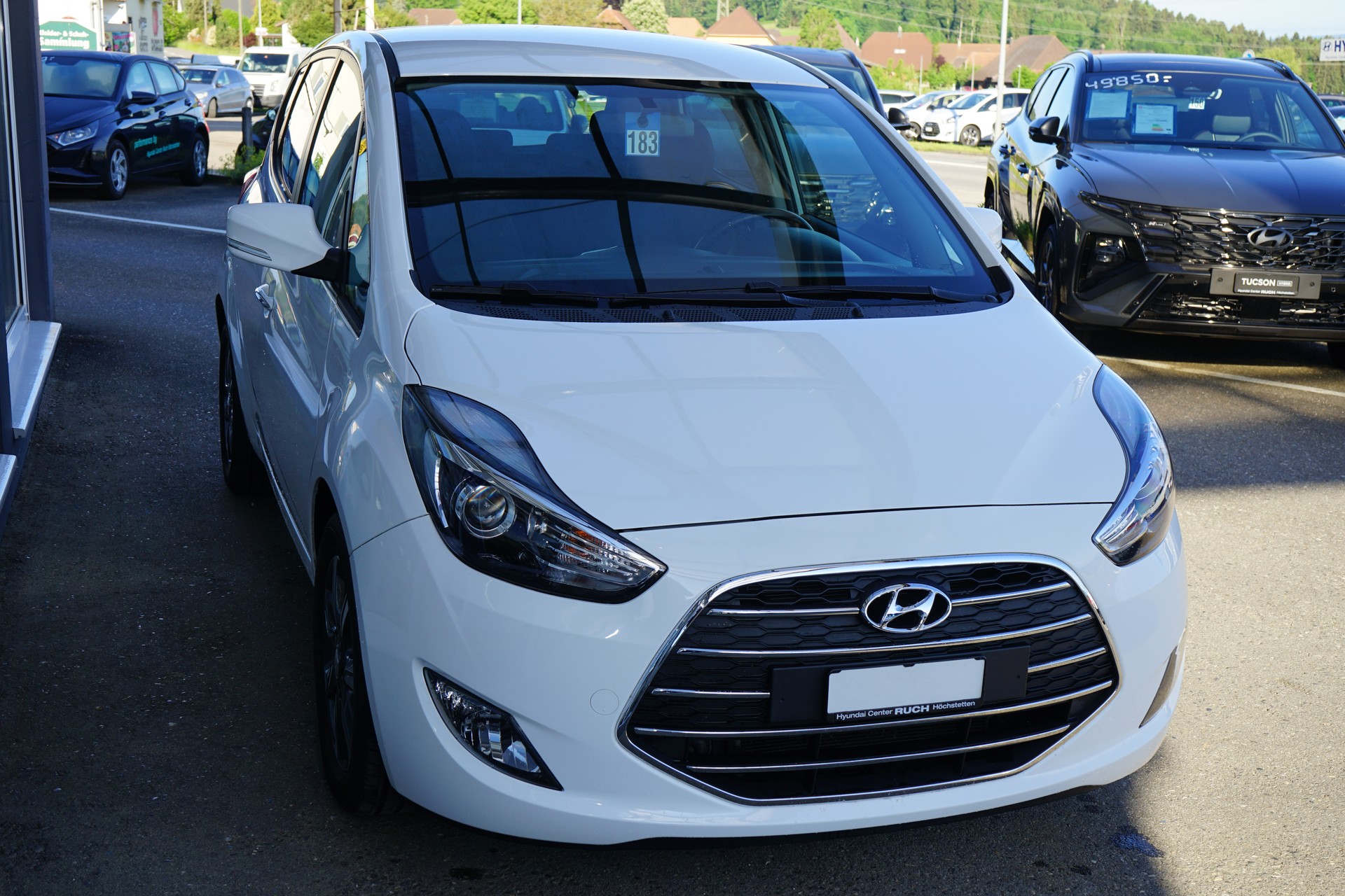 HYUNDAI iX20 1.6 Amplia Automatic-showroom-element-1