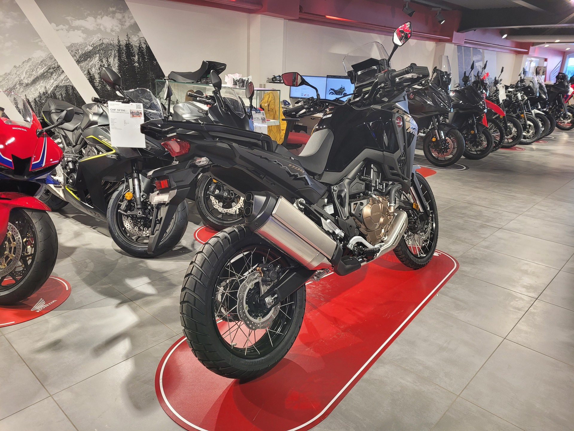 HONDA CRF 1100 Africa Twin-image-2