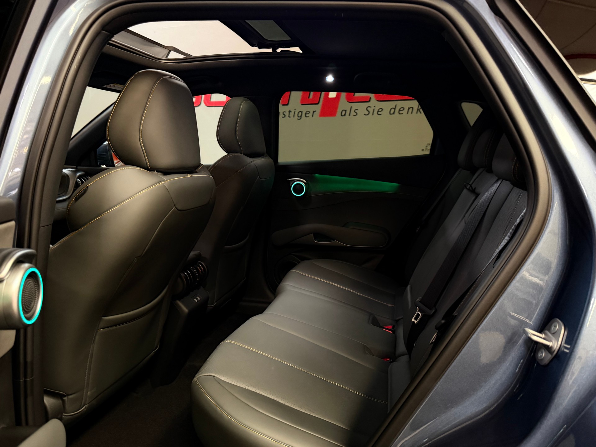 BYD Atto 3 EVO 74.8 kWh Excellence AWD-image-16