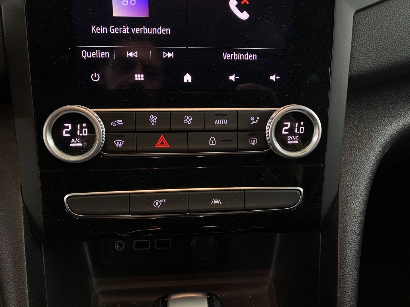 RENAULT Mégane Grandtour 1.3 16V Turbo Techno EDC-image-17