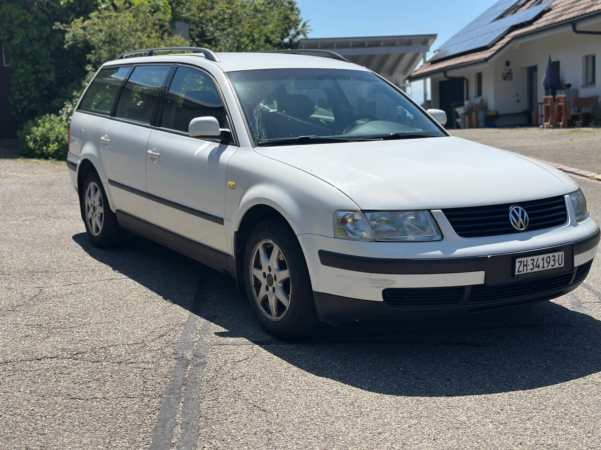 VW Passat Variant 1.8 Trendline-showroom-element-3