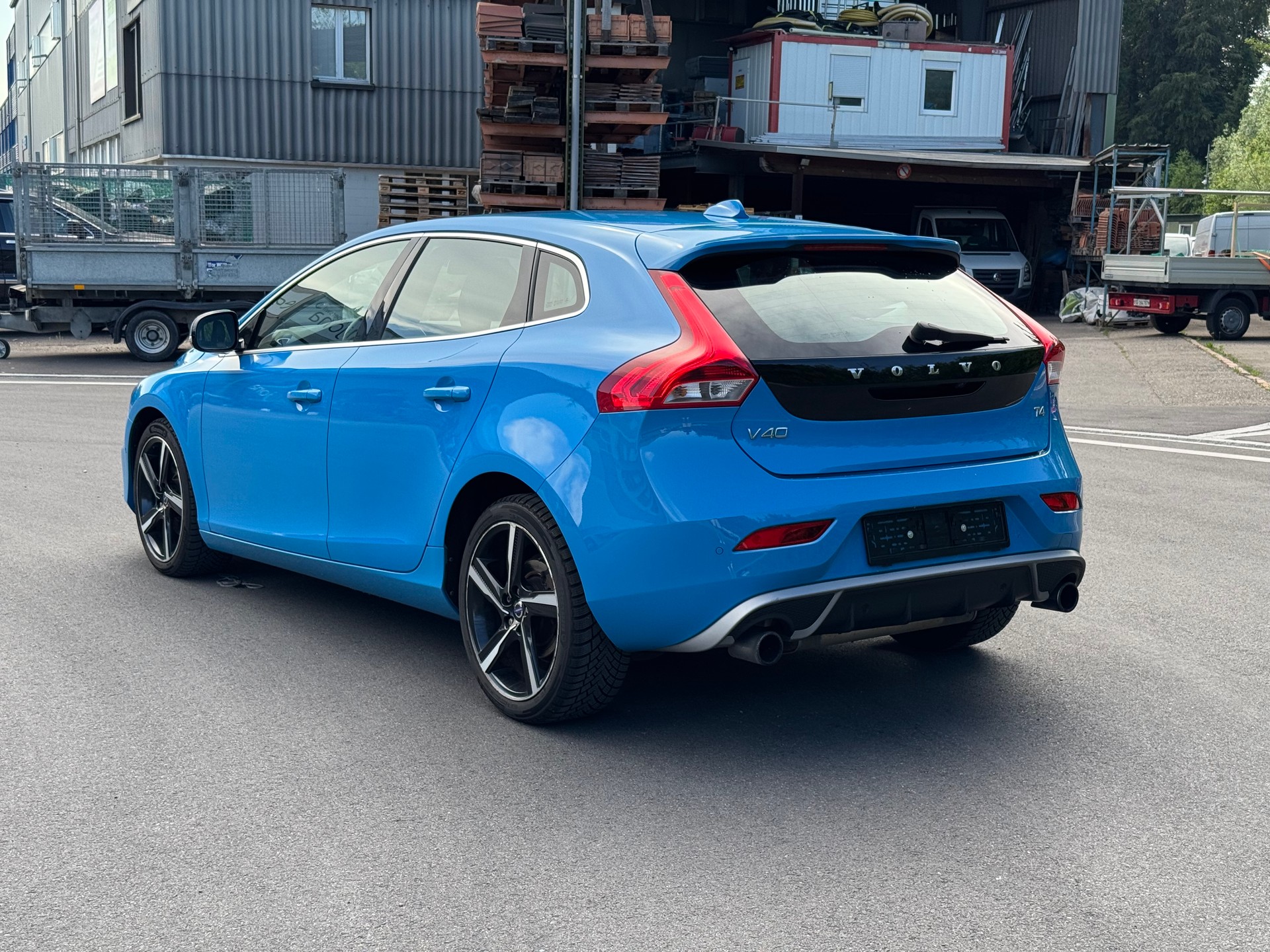 VOLVO 1.6 T4 R-Design S/S-image-2