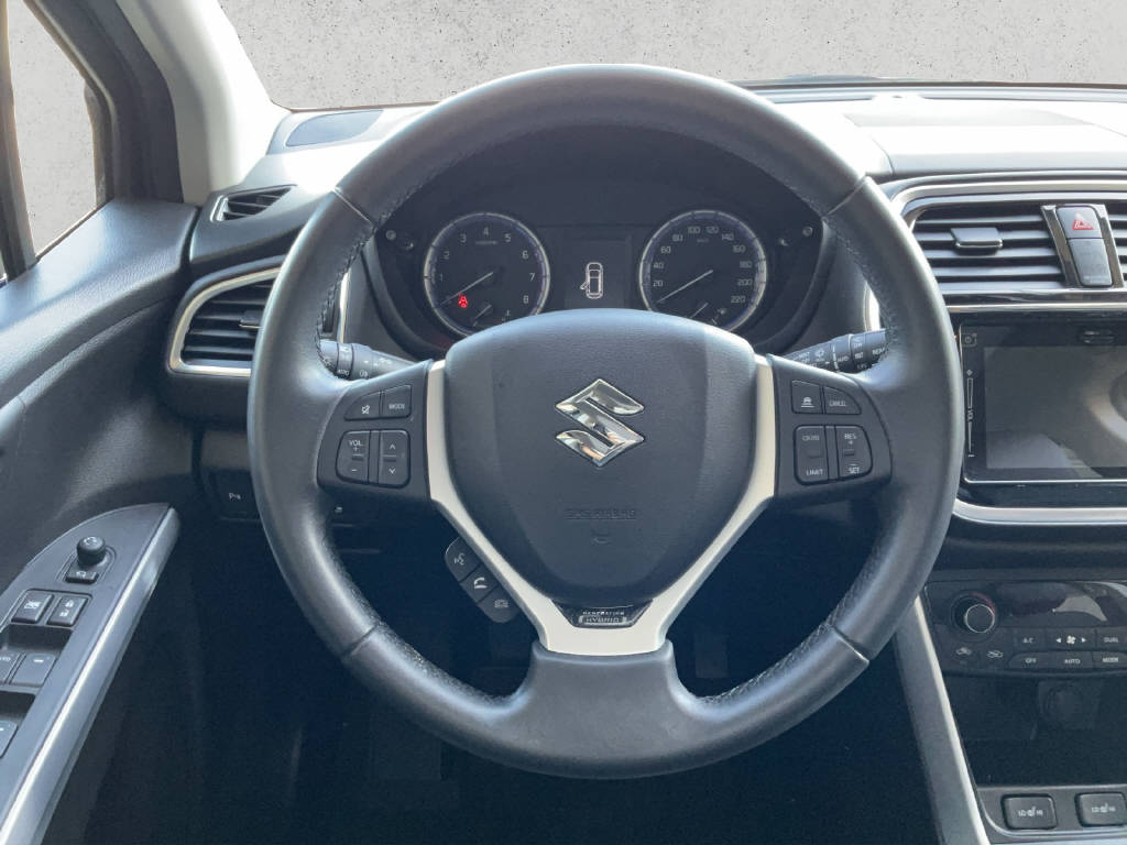 SUZUKI SX4 S-Cross 1.4 T Generation Top Hybrid 4x4-image-8