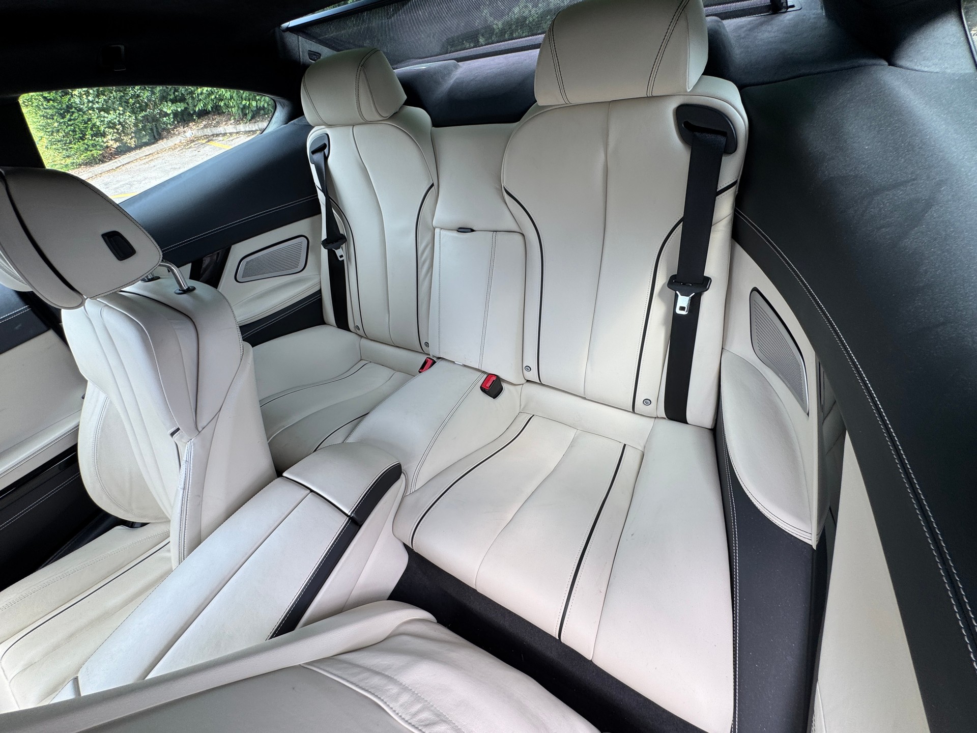 BMW 650i Coupé xDrive-image-8
