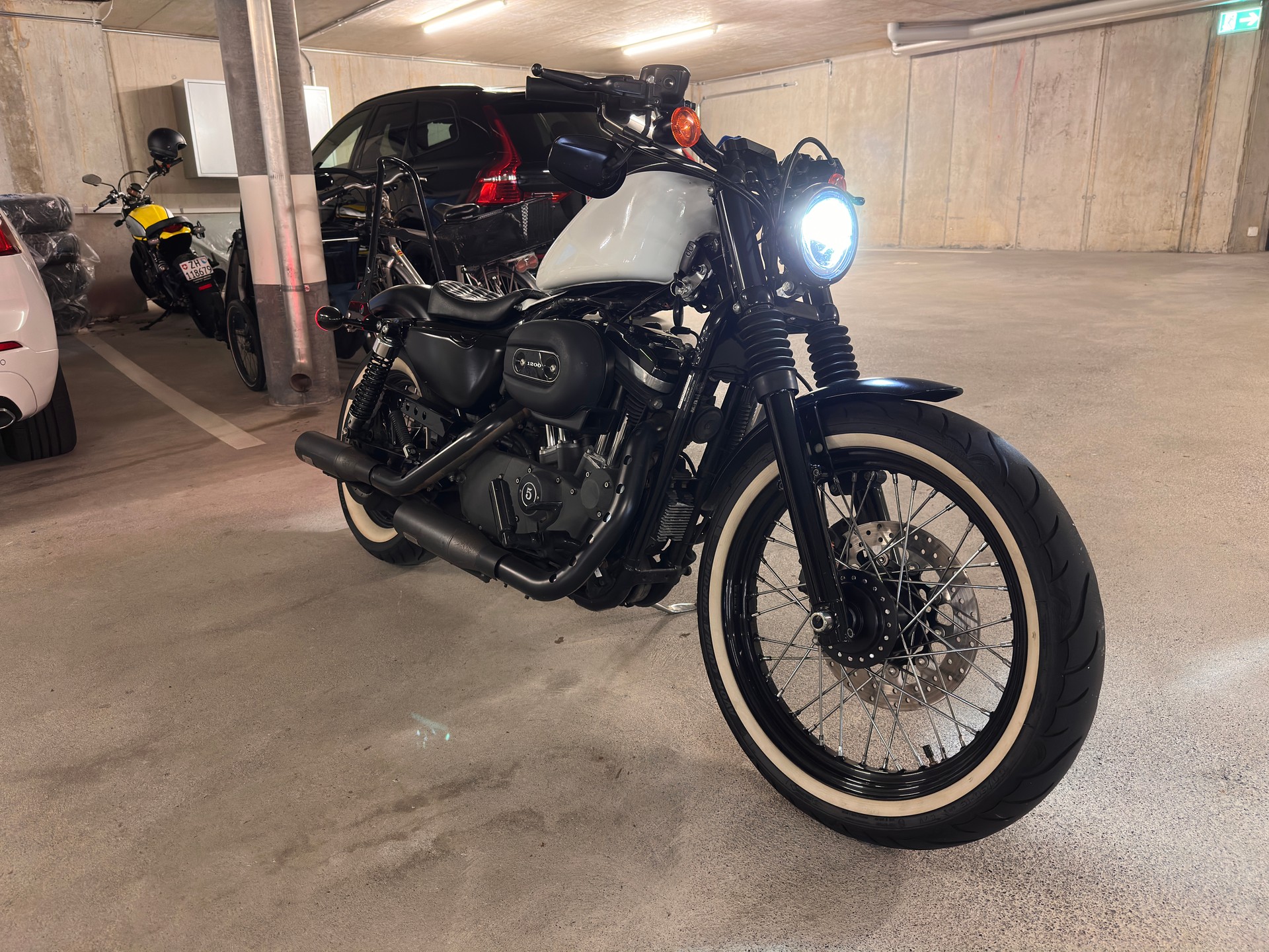 HARLEY-DAVIDSON XL 1200 N Sportster Nightster