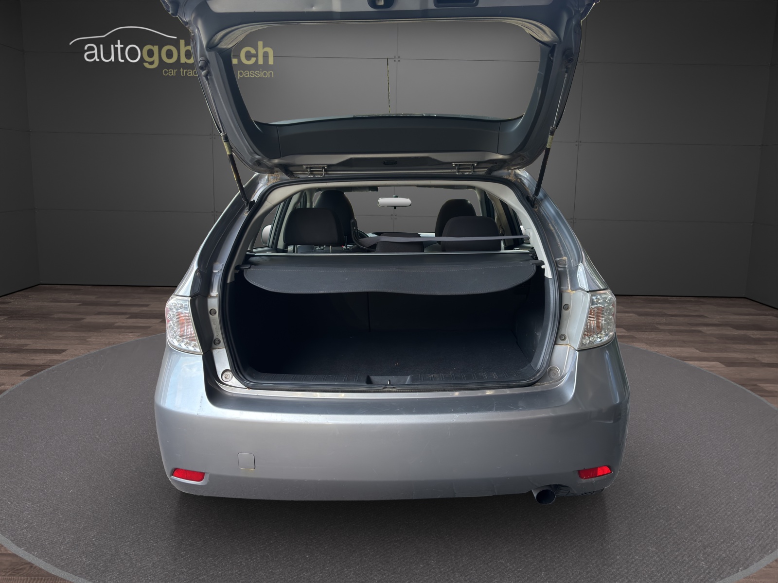 SUBARU Impreza 2.0R Comfort Automatic-image-10
