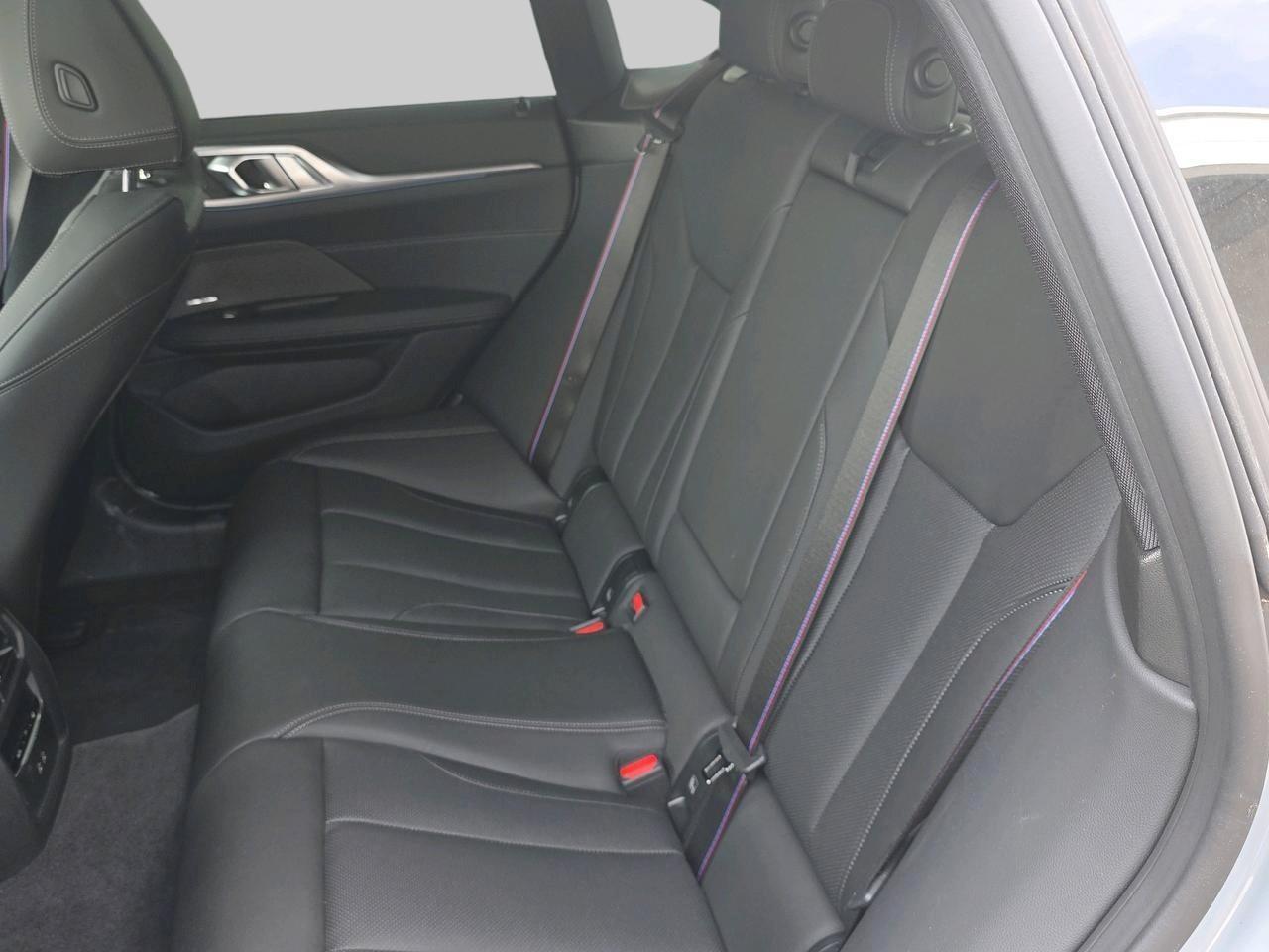 BMW i4 M60-image-14