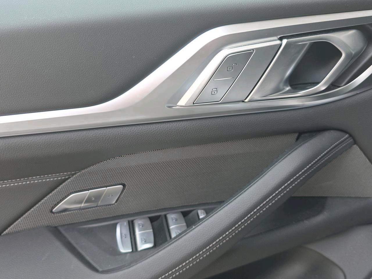 BMW i4 M60-image-17