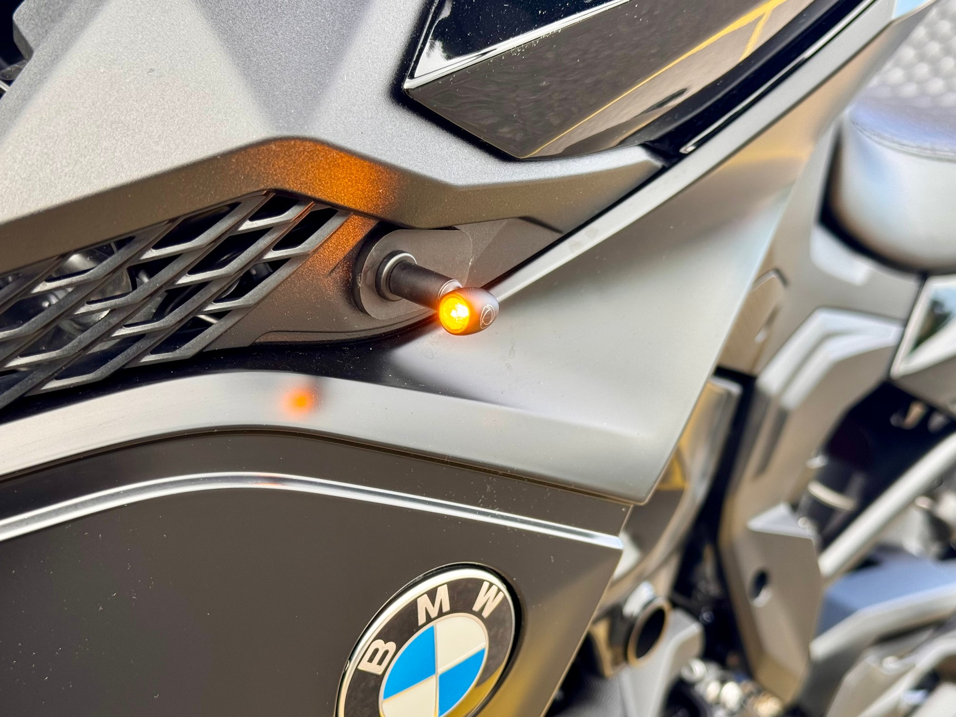 BMW BMW F900R Triple Black | Full Option | ACC | Warranty 12/2026 | 3’600 km-image-5