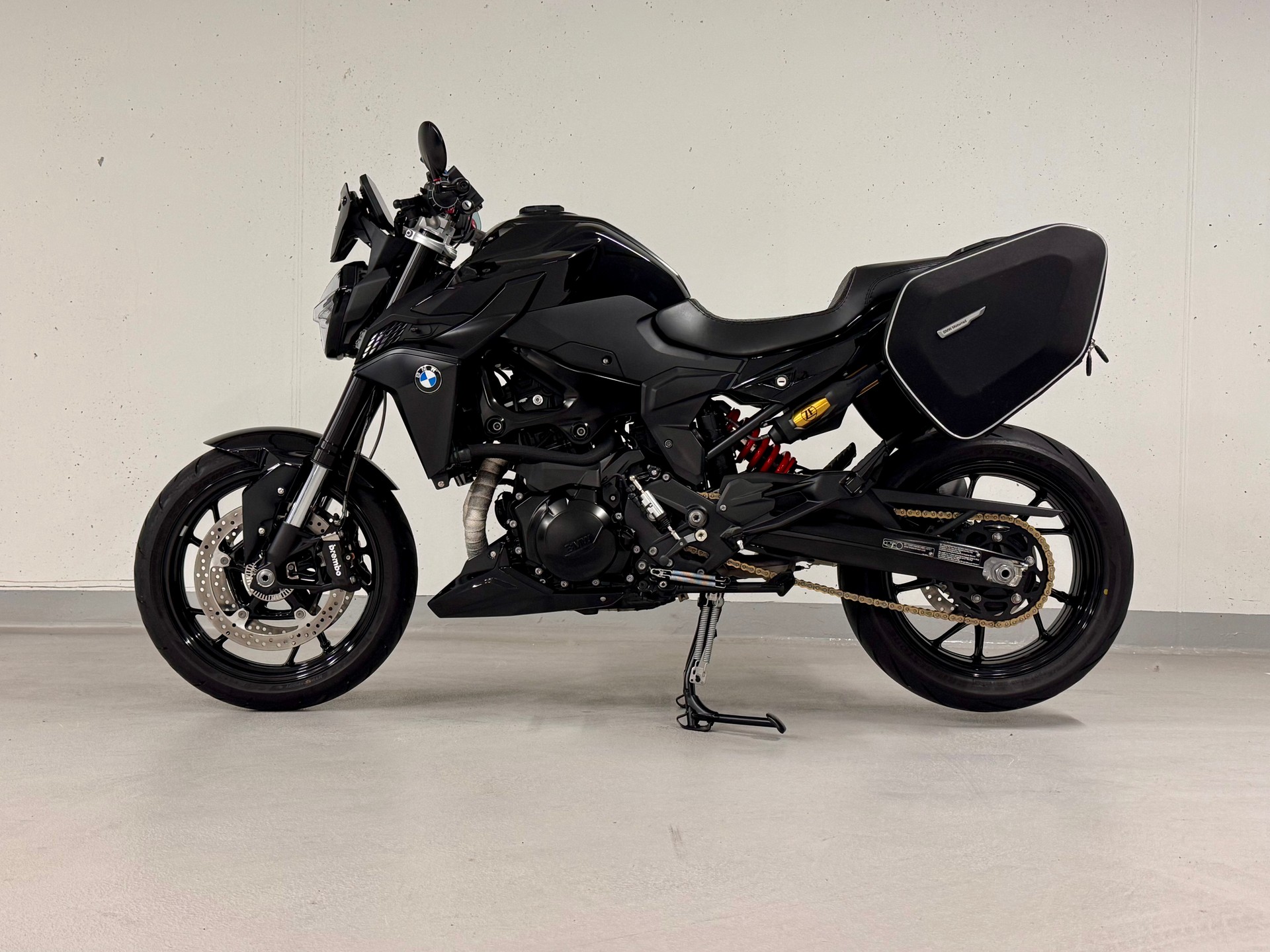 BMW BMW F900R Full Black | Full Options | Warranty 12/2026 | 3’900 km-image-1