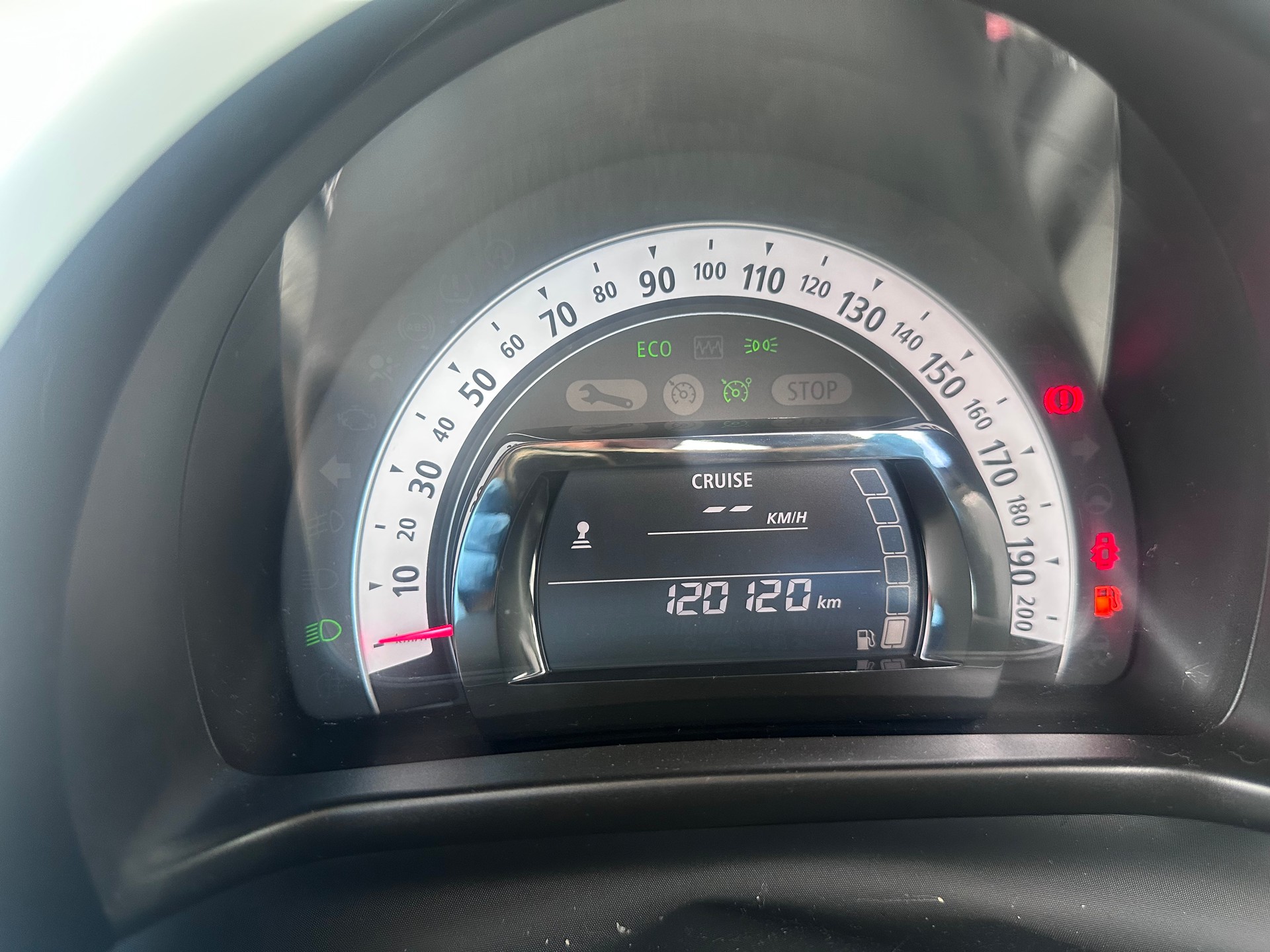 RENAULT Twingo 0.9 Zen Cabriolet-Rückfahrkamera-Car Play-image-14