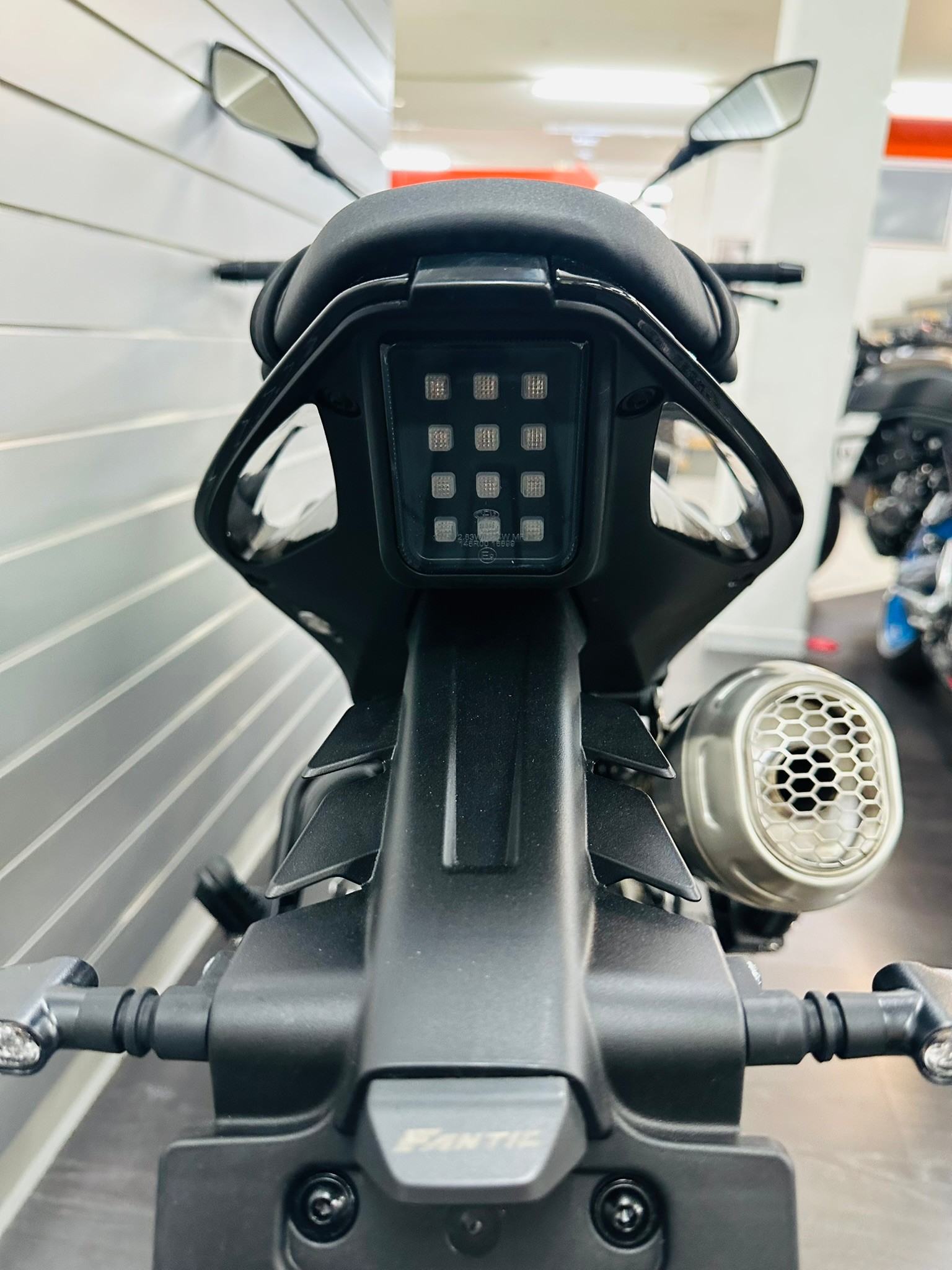 FANTIC STEALTH 500-image-10