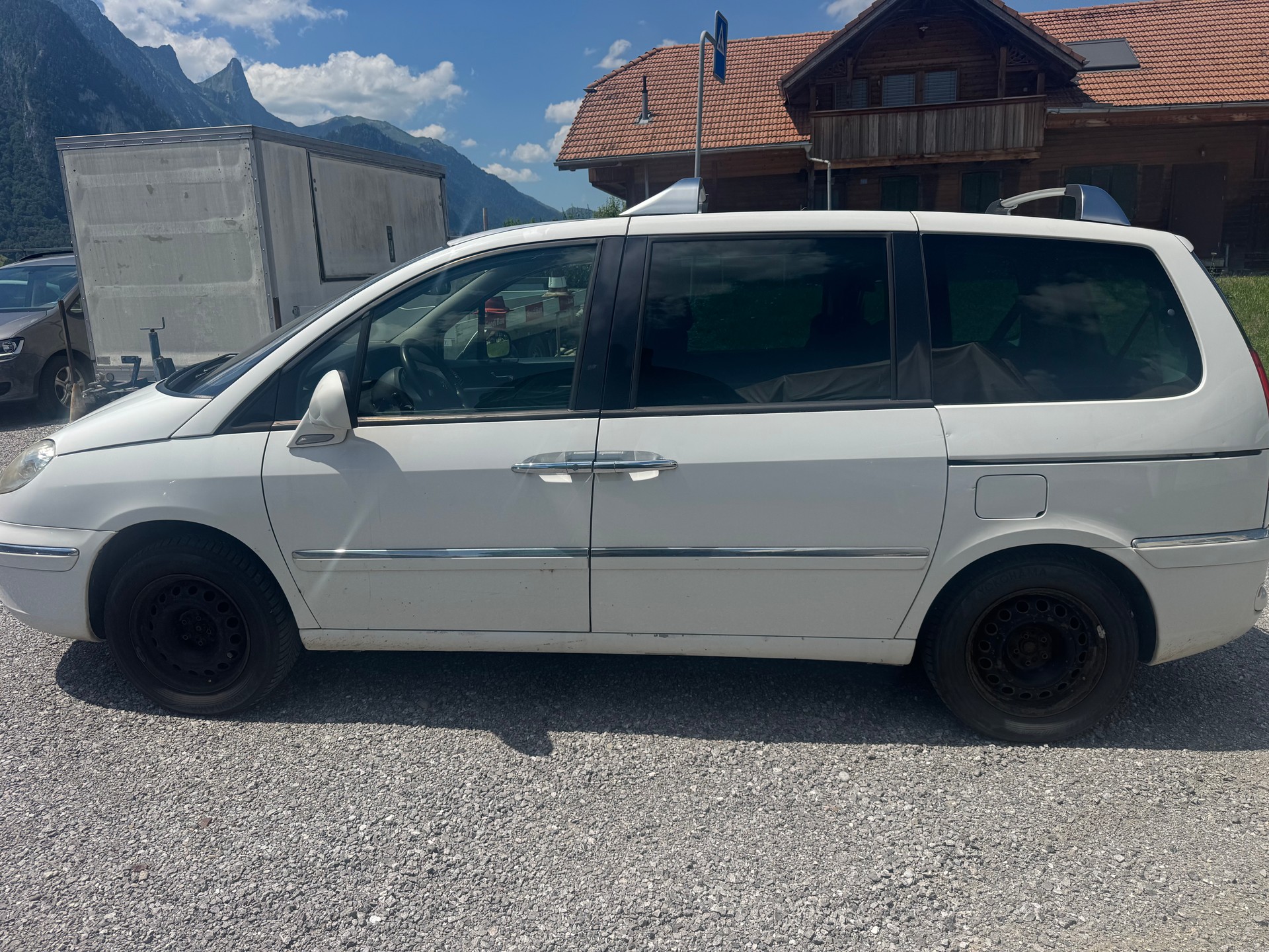 PEUGEOT 807 2.0 16V HDi Family+ Tiptronic-image-4