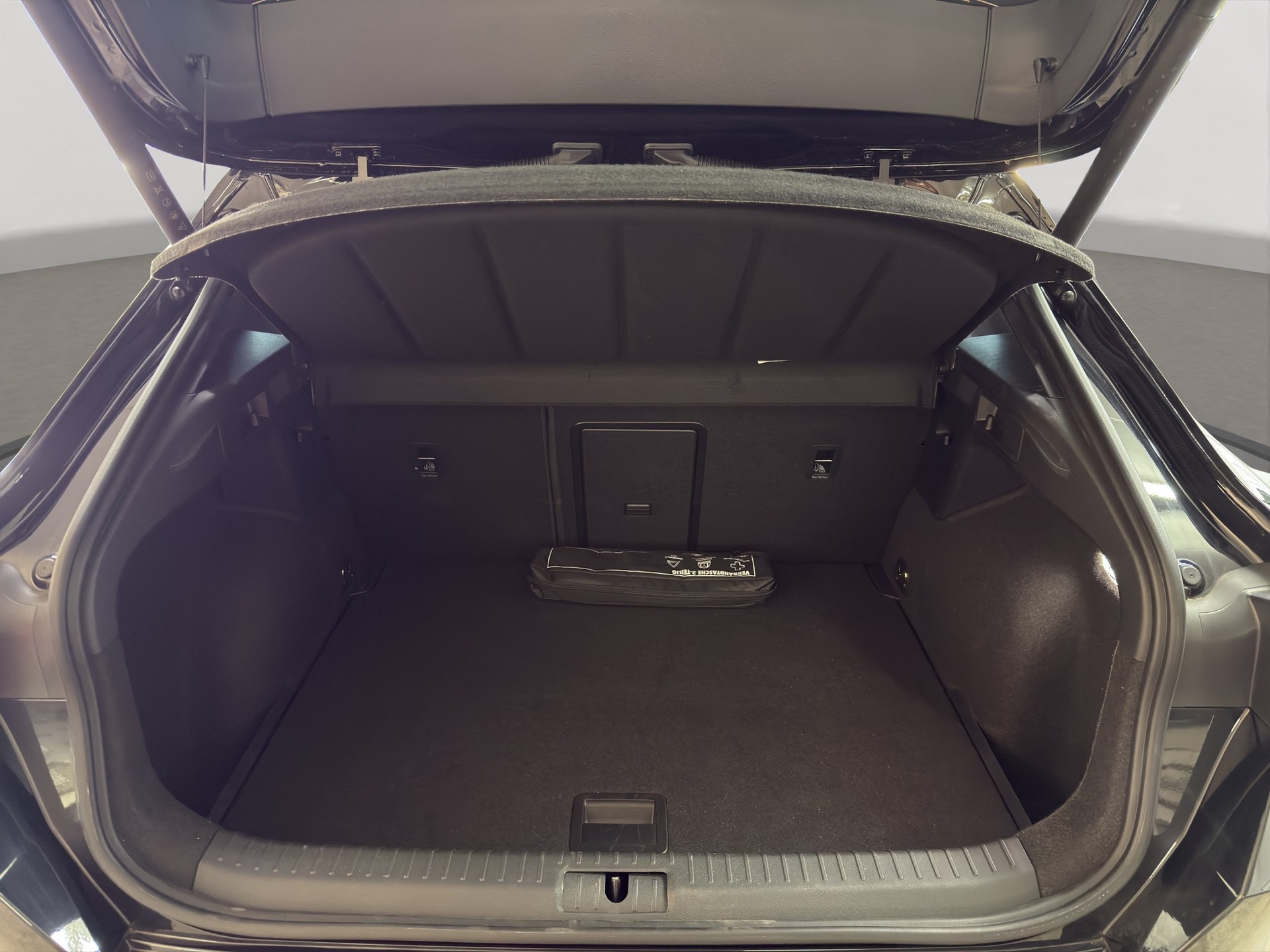 CUPRA Formentor 1.5 TSI DSG-image-28