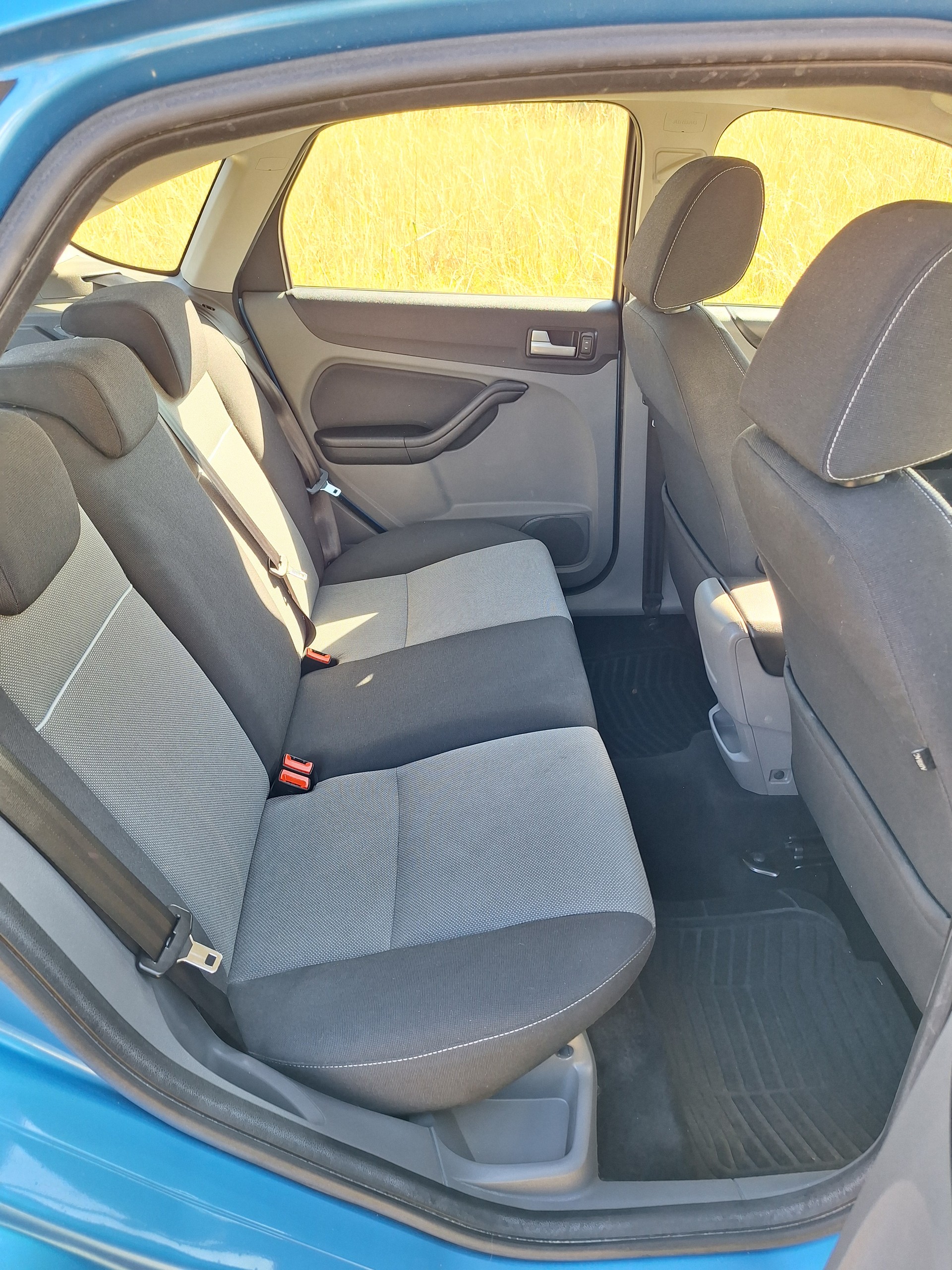 FORD Focus 1.6i VCT Carving-image-8