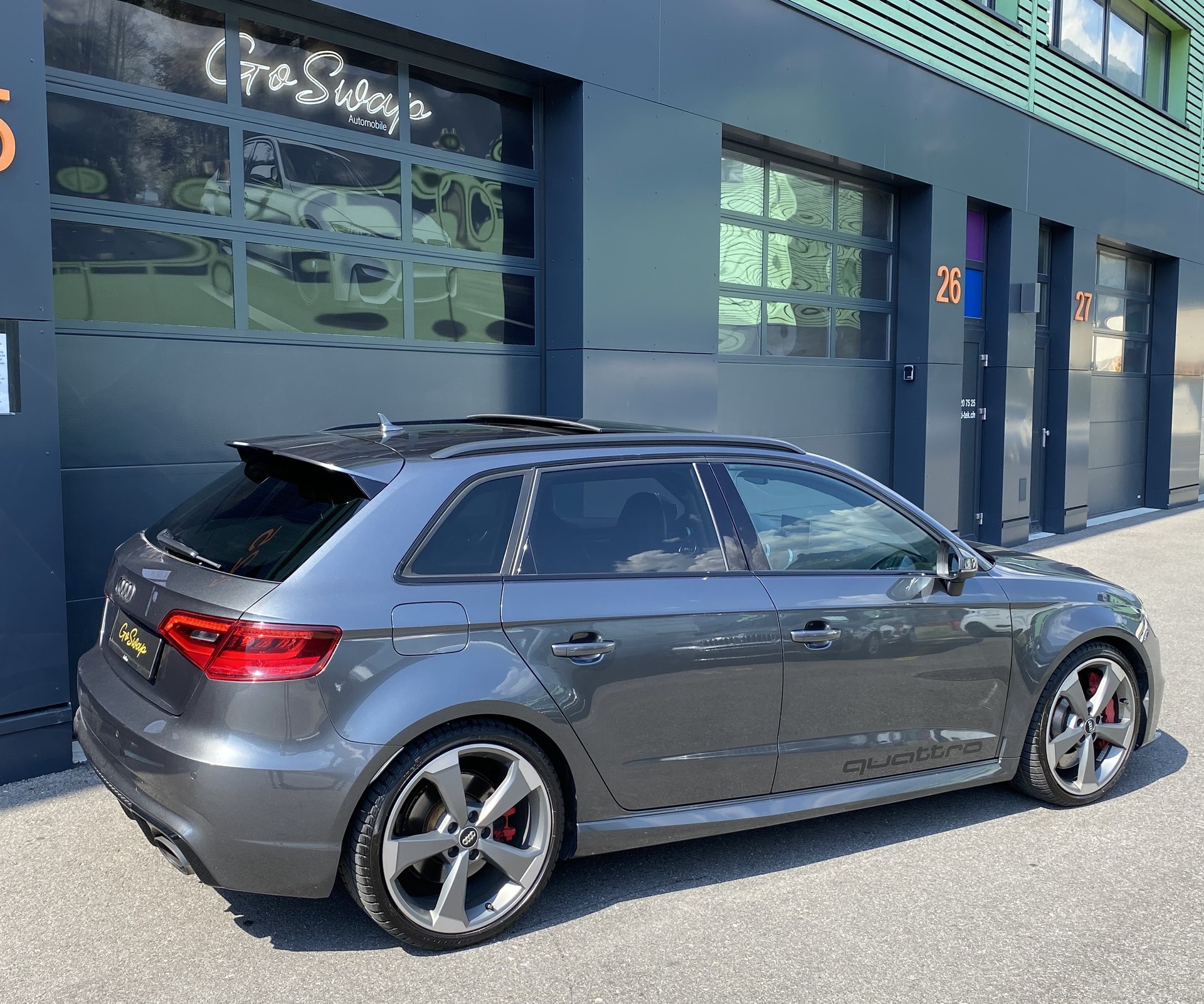 AUDI RS3 2.5 TSI quattro S-tronic-showroom-element-2