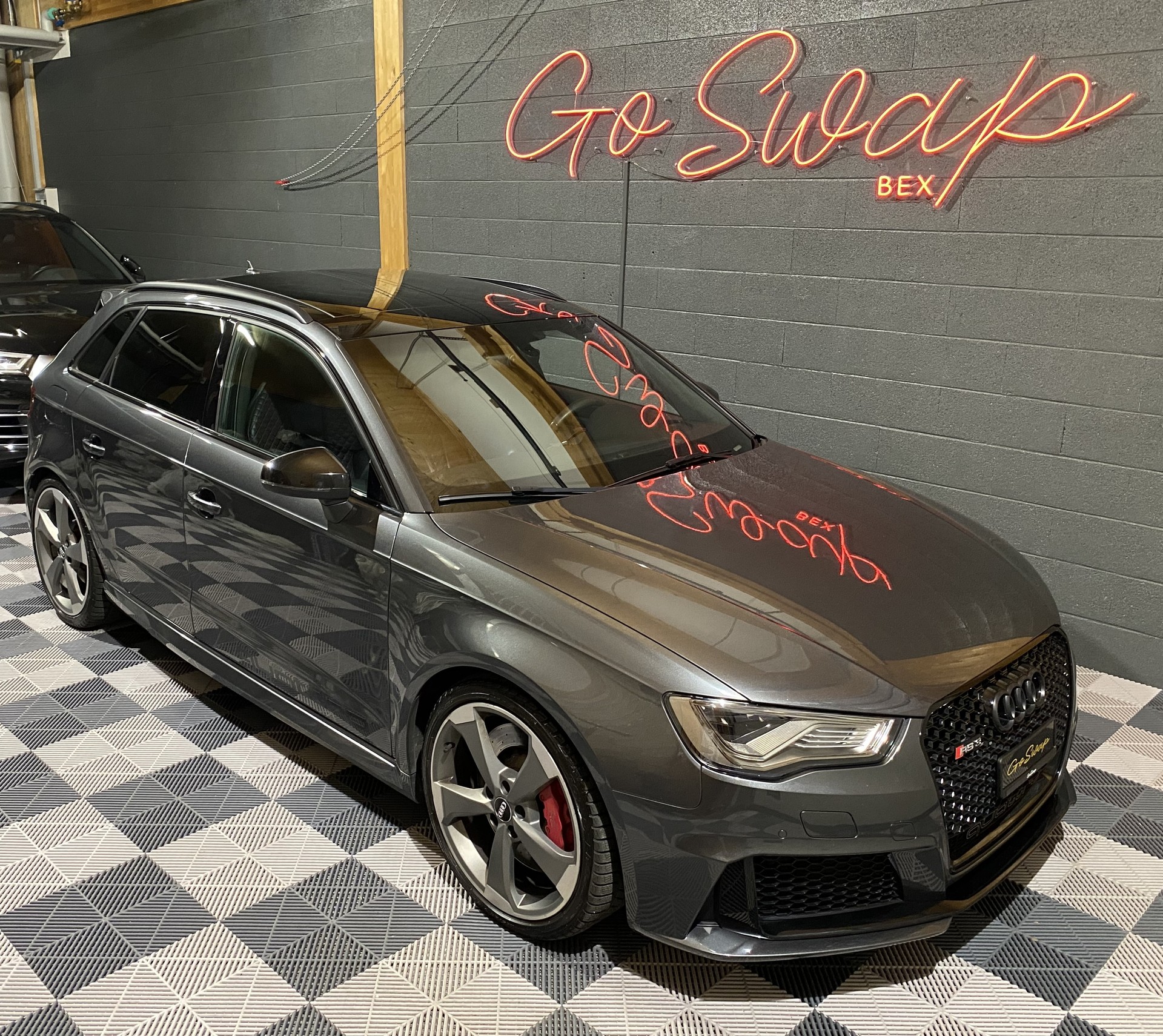 AUDI RS3 2.5 TSI quattro S-tronic-image-22