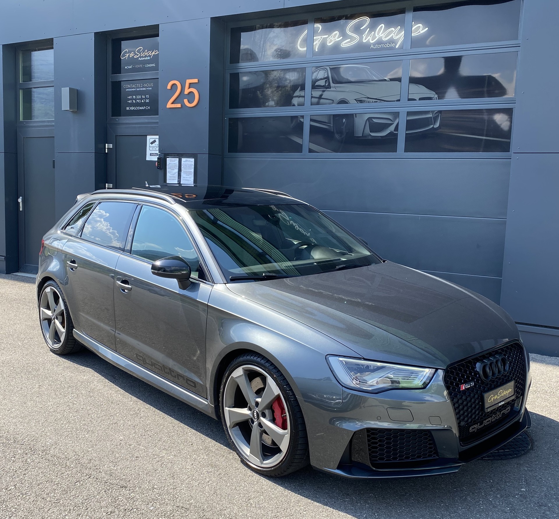 AUDI RS3 2.5 TSI quattro S-tronic