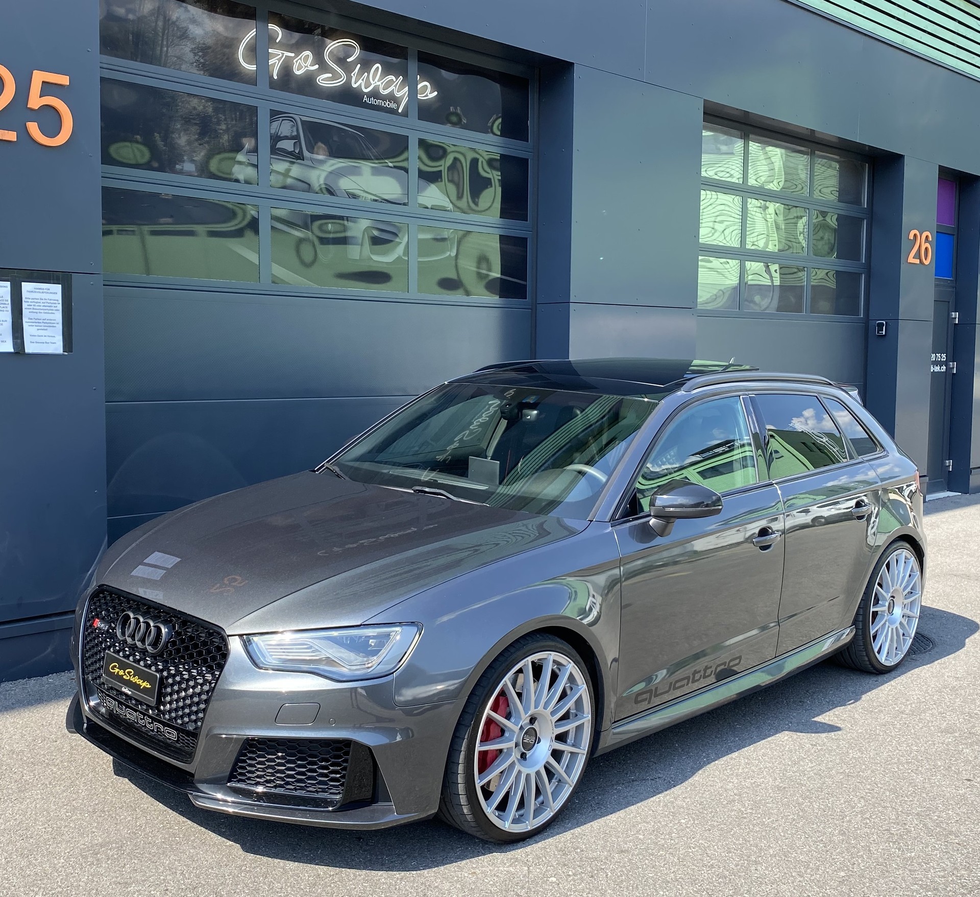 AUDI RS3 2.5 TSI quattro S-tronic-showroom-element-3